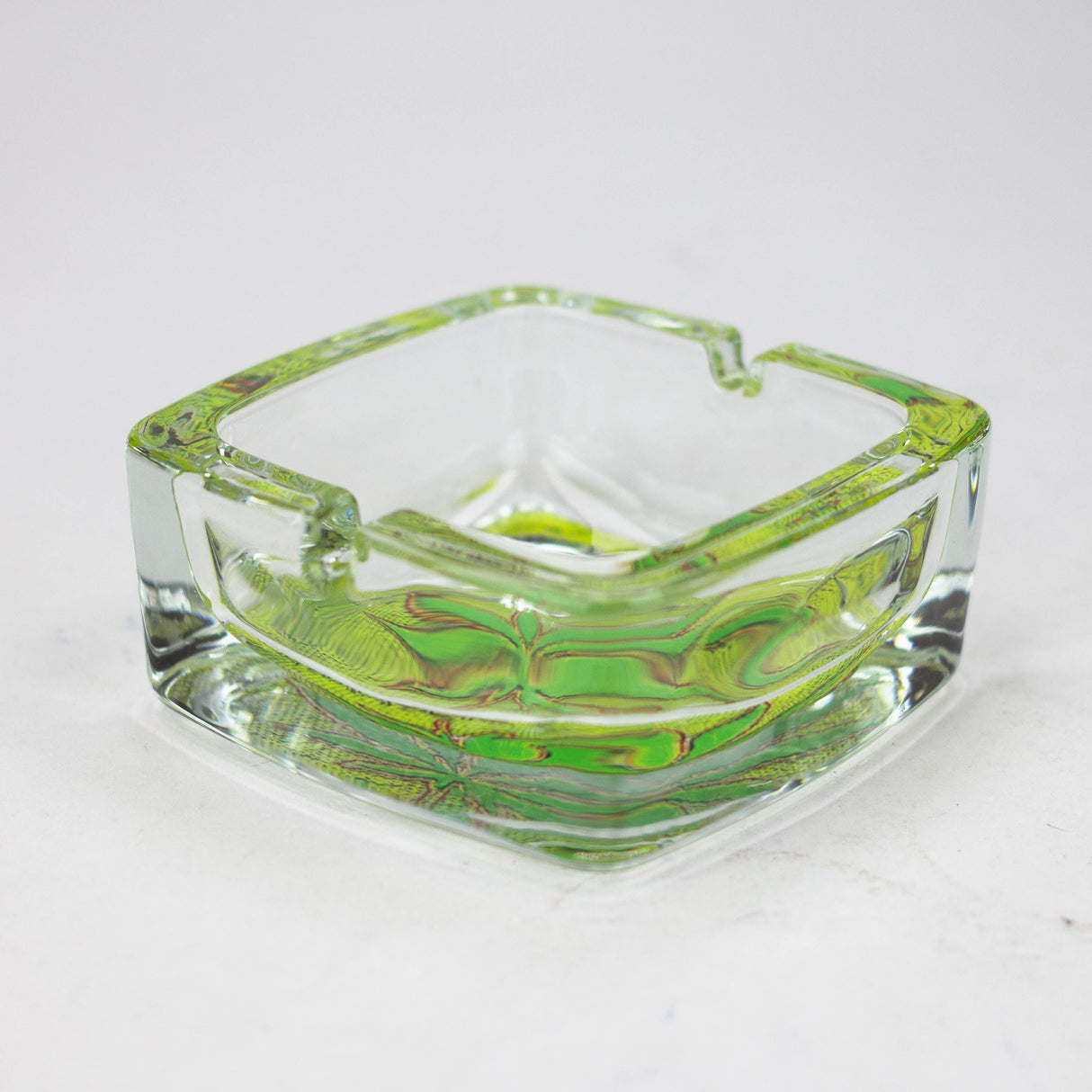 Square Glow in the dark glass ashtray Glass Ashtray Canadian Distributor