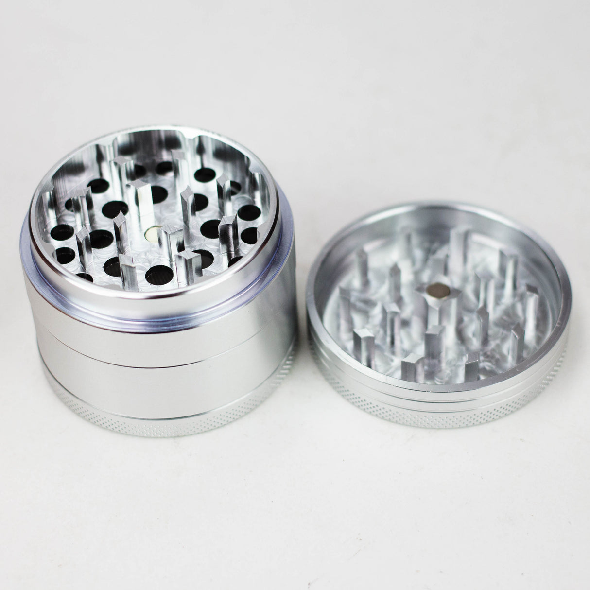 Z2.2" Aluminum Grinder 4 Layers Regular Grinder 777 Smoke