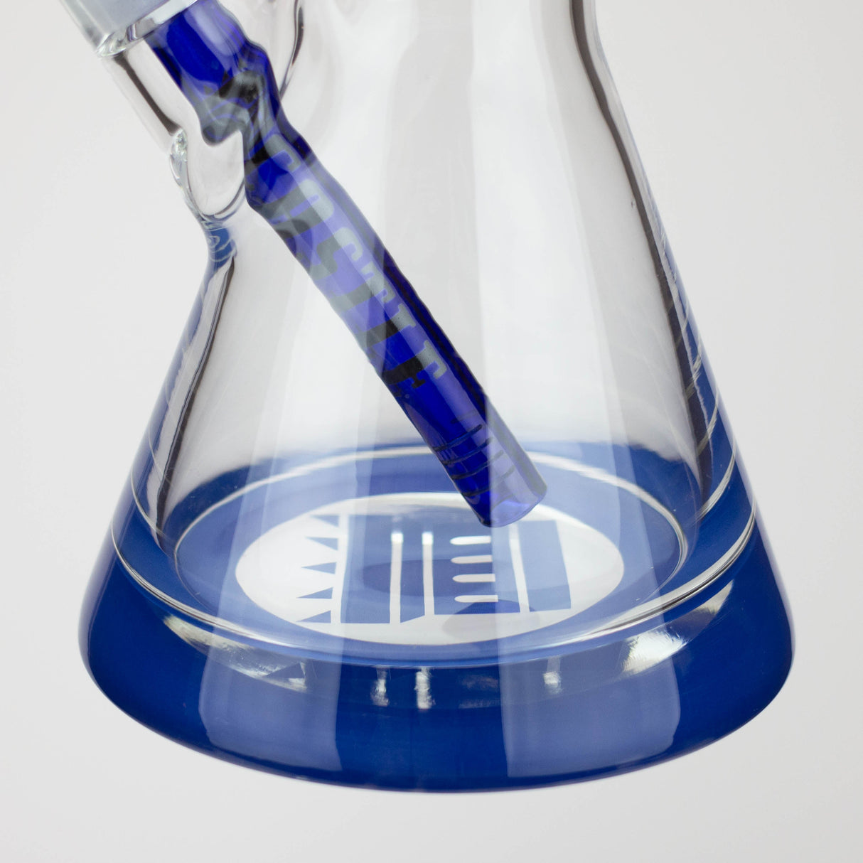 Castle Glassworks | 18" Beaker 9mm Glass bong – Color Logo Glass Bong Castle Glassworks
