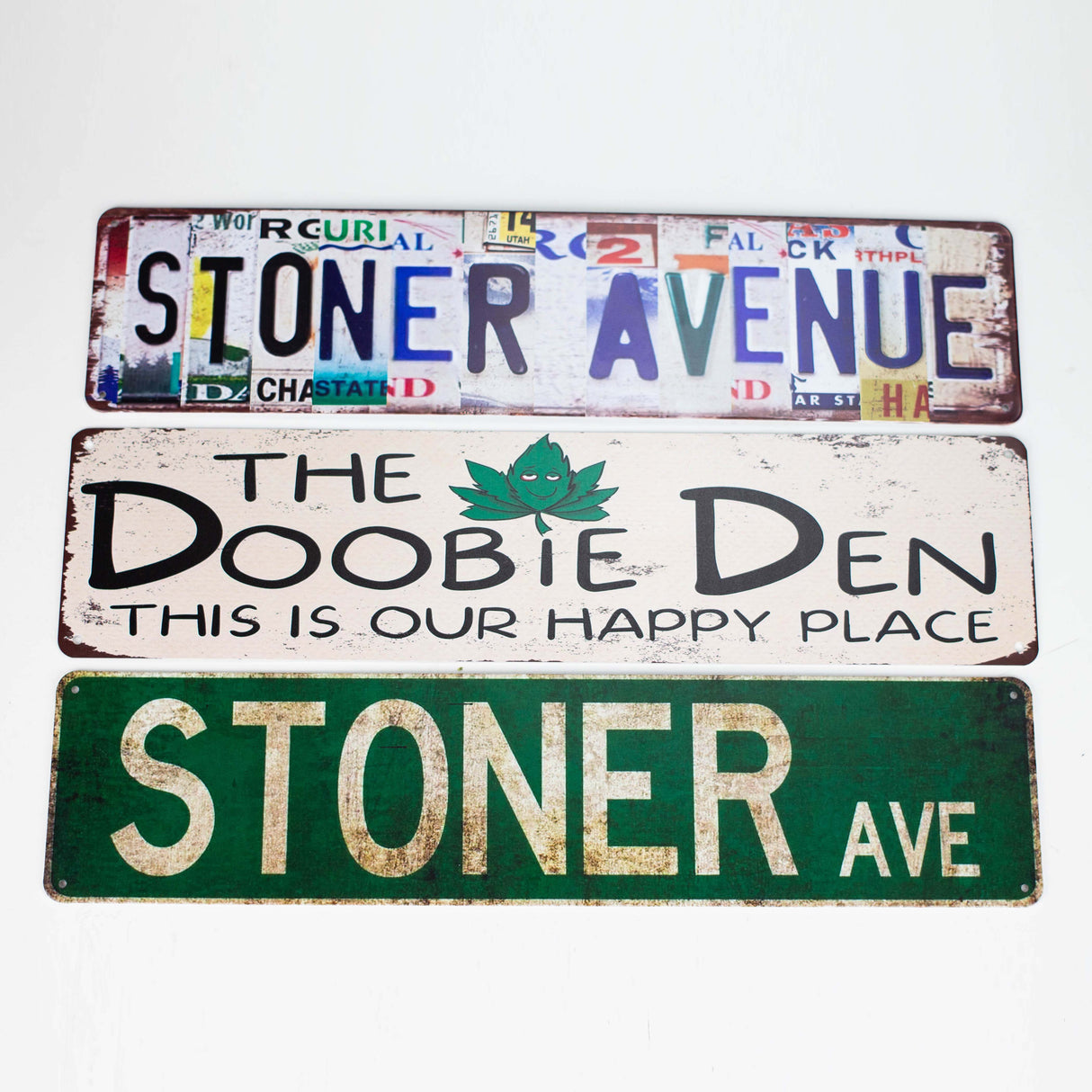 TRIM QUEEN | VINTAGE SIGN- 3.7" x 15.6" Flag · Sign Trim Queen