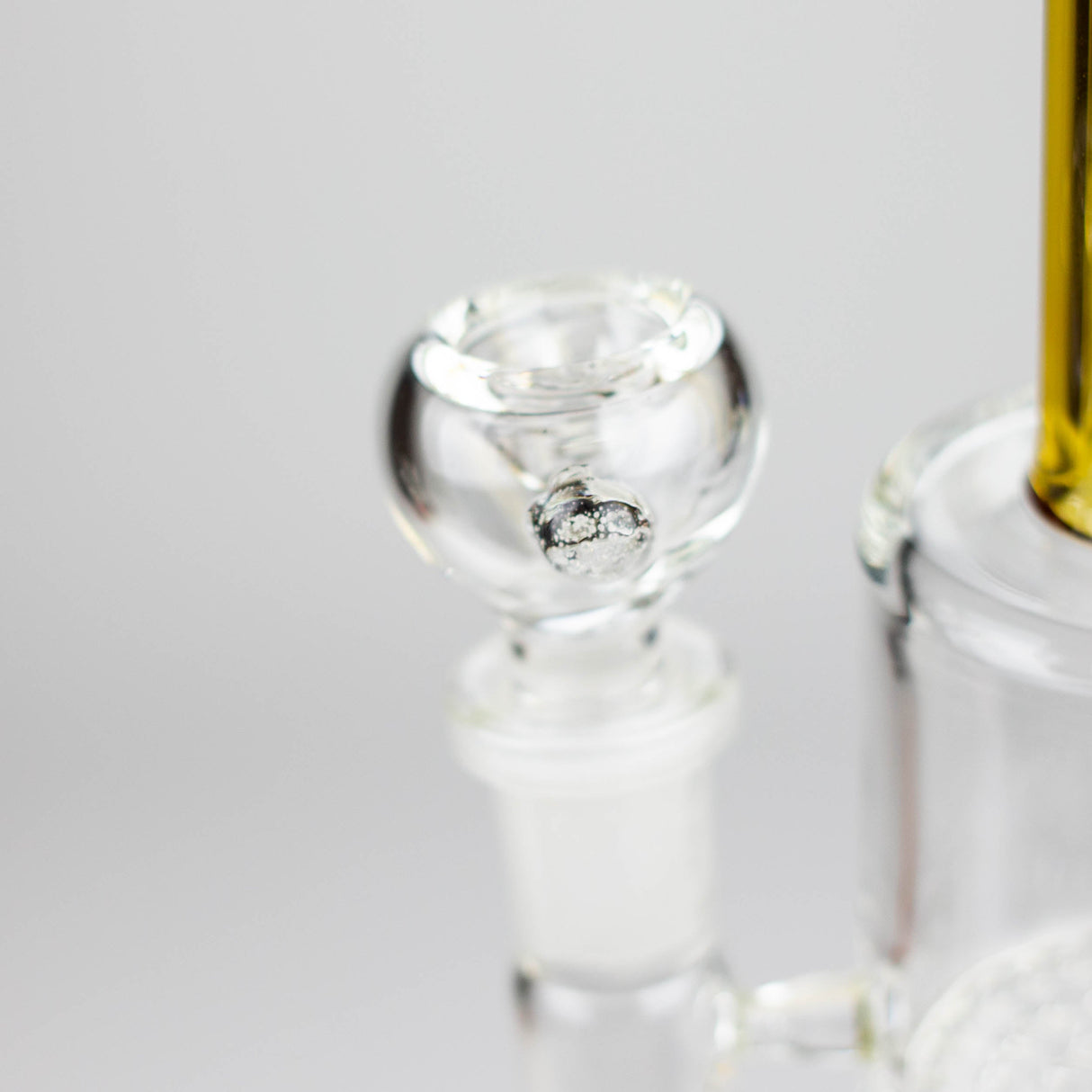 8" Glass bong with Honeycomb diffuser Glass Bong Bongzie Smokes