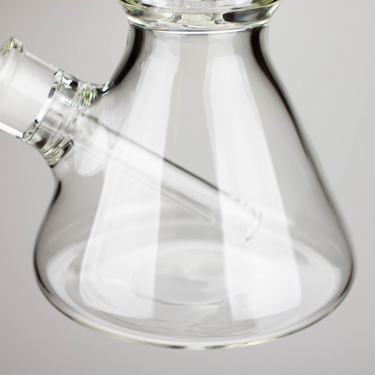 Z16" Color accented 7 mm glass water bong With Dffiuser Glass Bong 777 Smoke