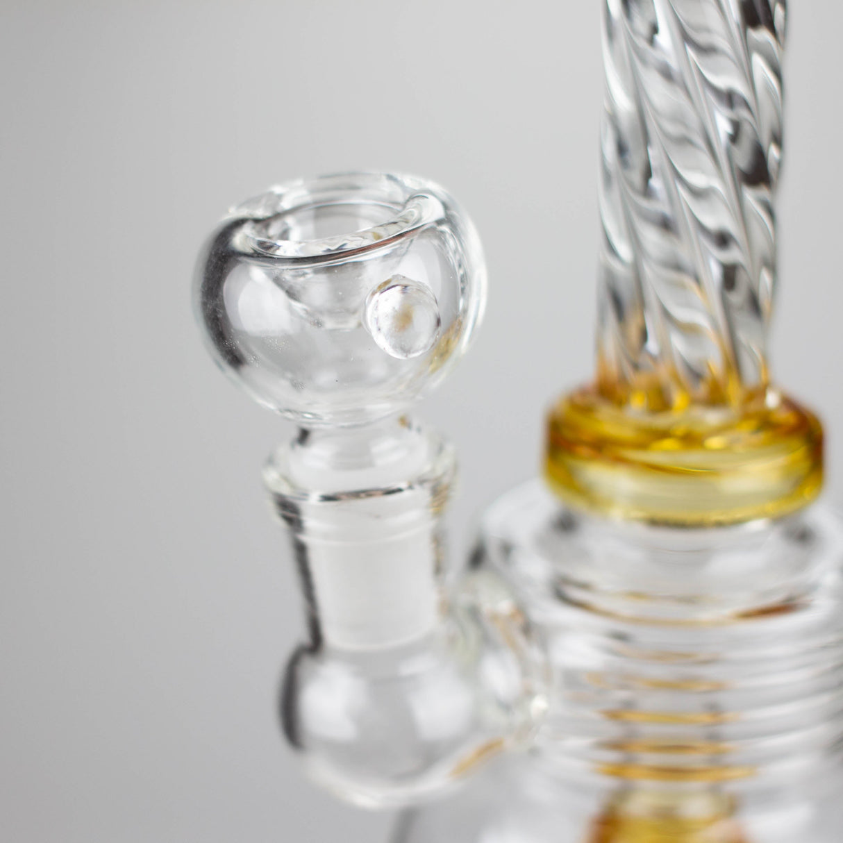 6" Swirl glass bong with water diffuser Glass Bong Bongzie Smokes