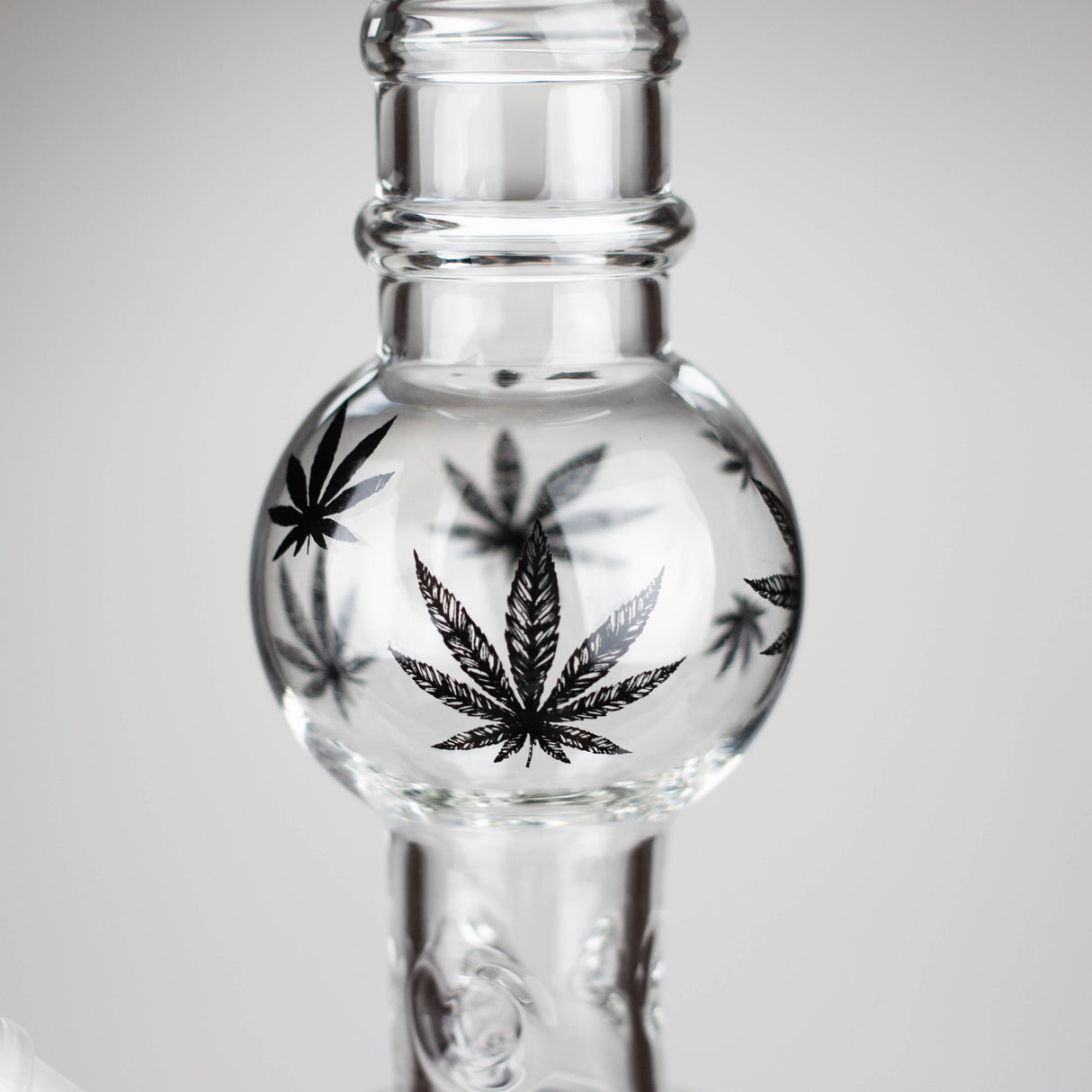 11" Round Shape Glass Bong With Leaf Design Glass Bong 777 Smoke