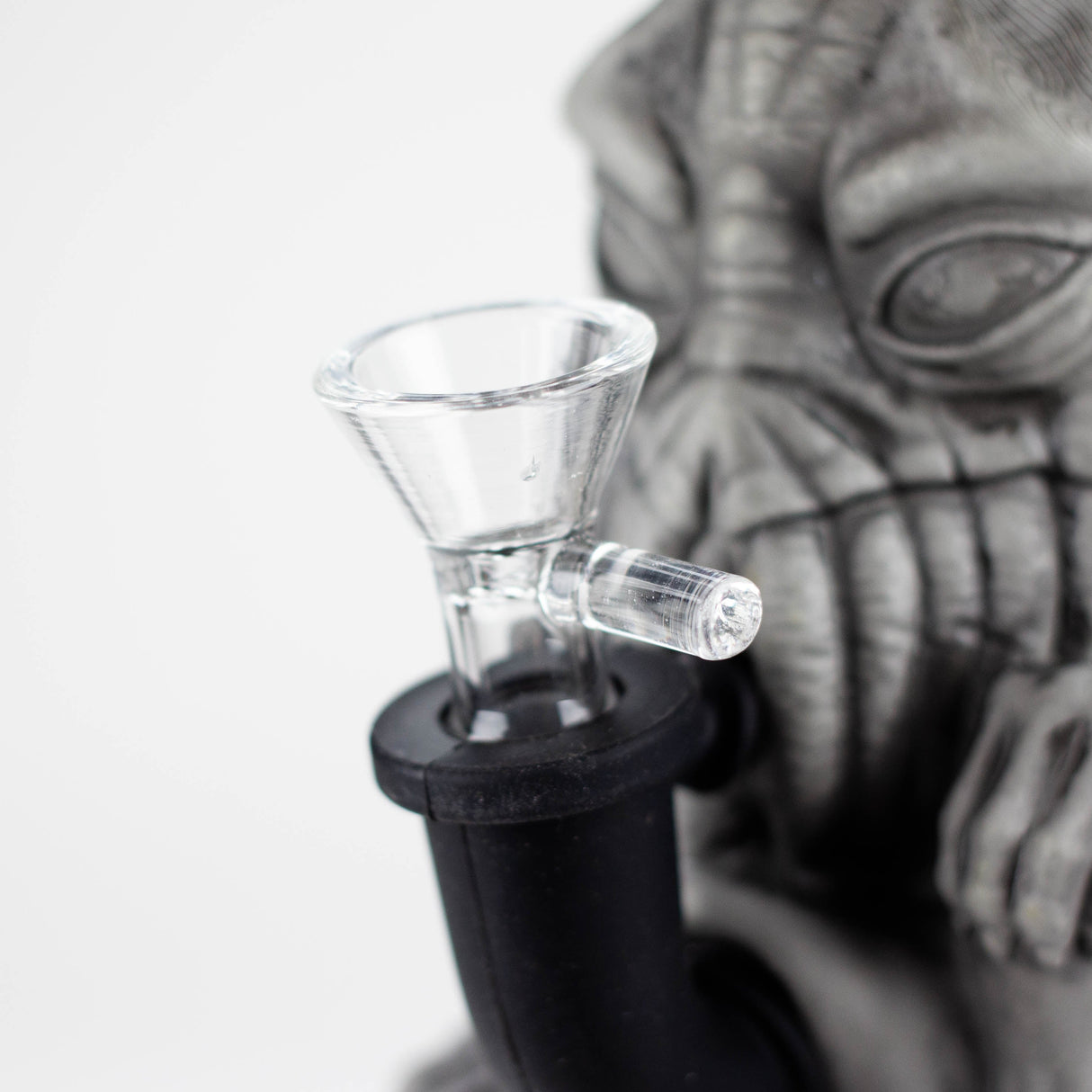 7.5"Vinyl Monster water pipe Resin · Silicone · Plastic Bong YHS Smoke