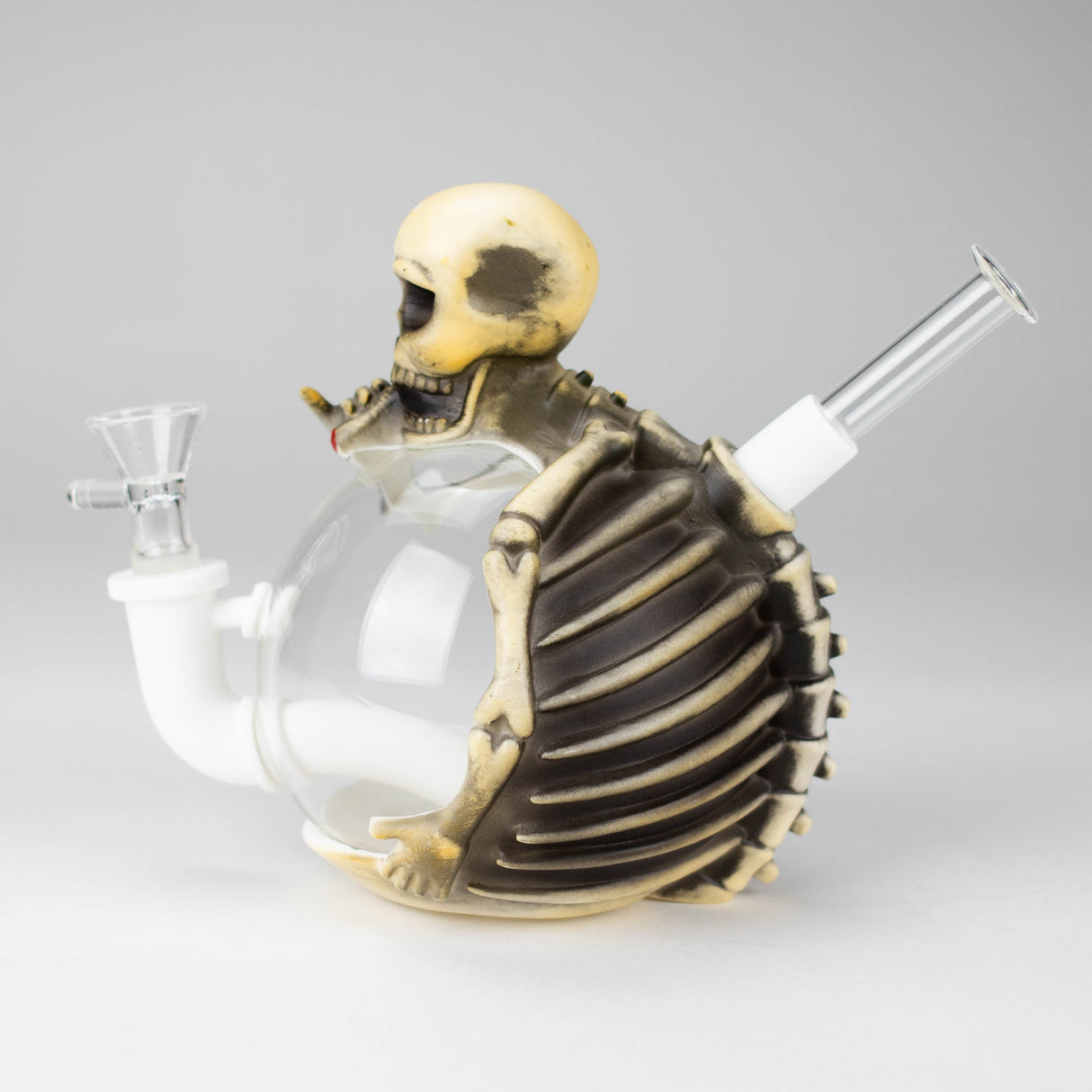 5.8" Resin Skull man Water pipe Resin · Silicone · Plastic Bong YHS Smoke