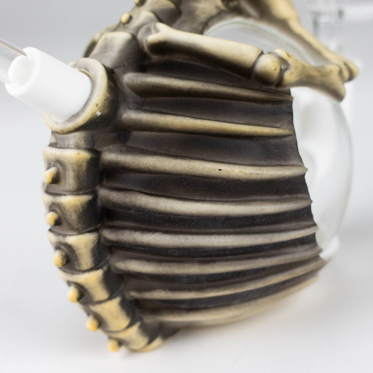 5.8" Resin Skull man Water pipe Resin · Silicone · Plastic Bong YHS Smoke