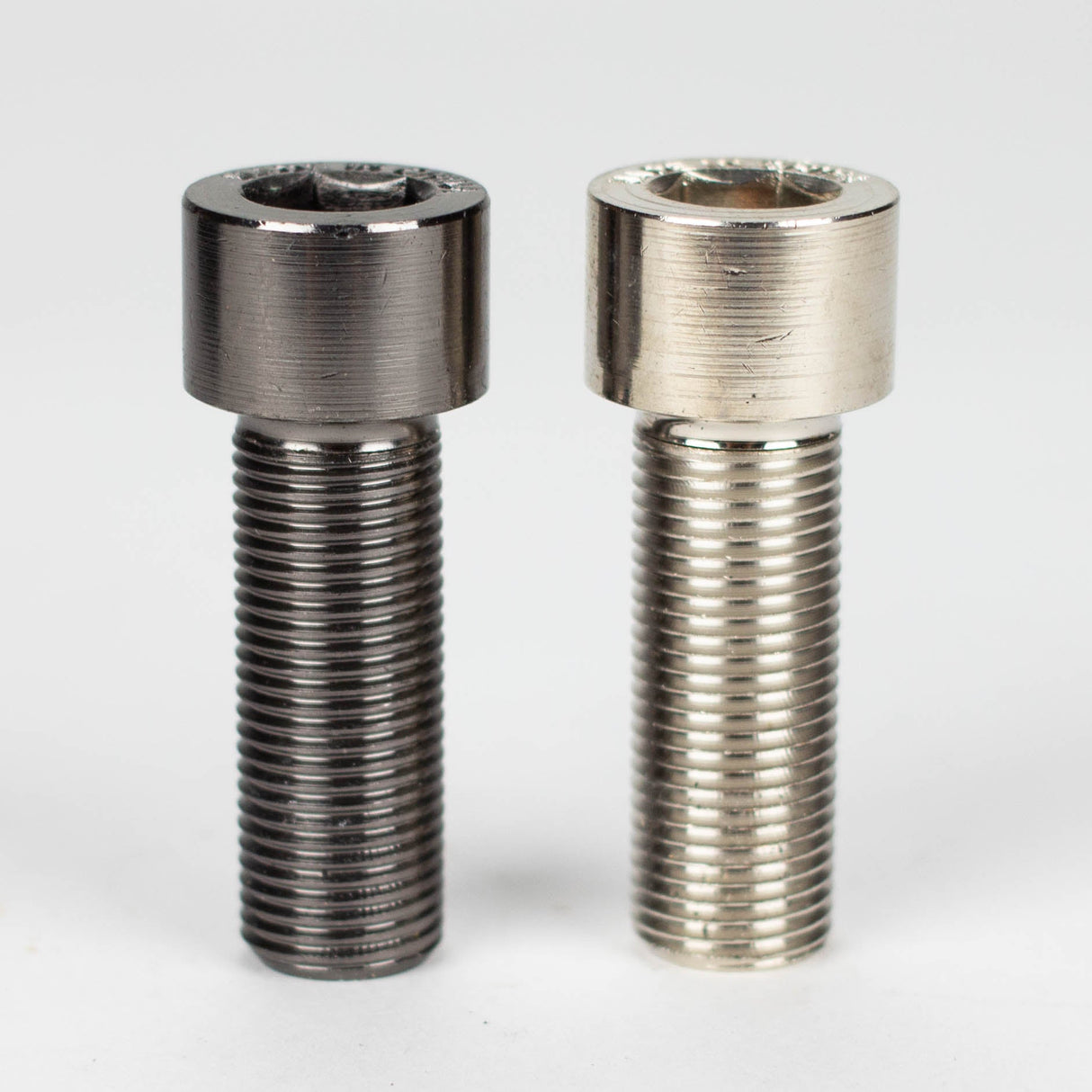 Secret Stash Metal Screw Bolt Style Pill Box Storage Vial ONE