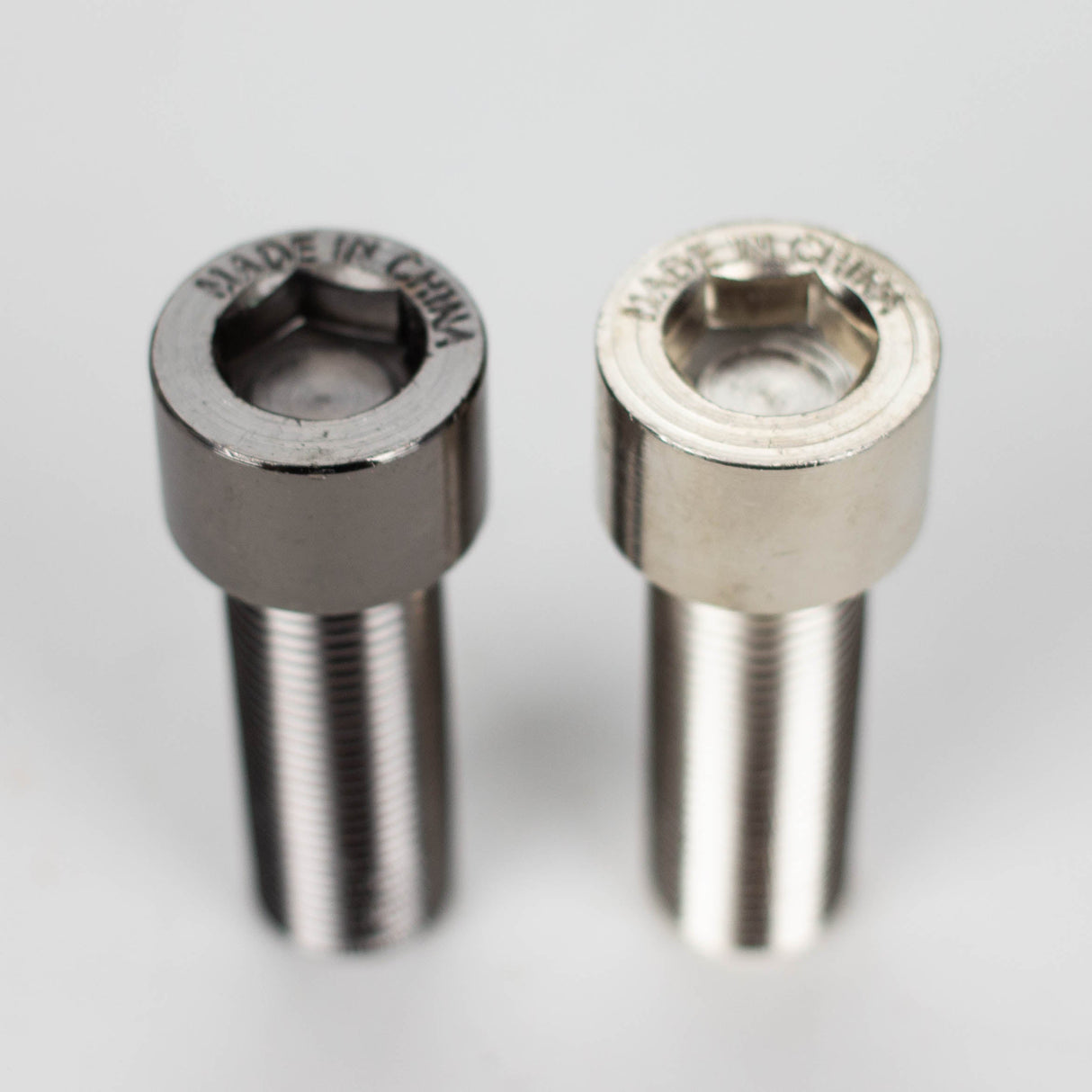 Secret Stash Metal Screw Bolt Style Pill Box Storage Vial ONE