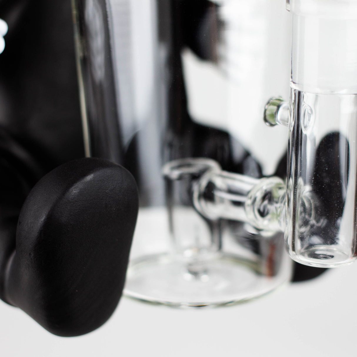 9.8'' Vinyl Death Ghost Water Pipe Resin · Silicone · Plastic Bong YHS Smoke