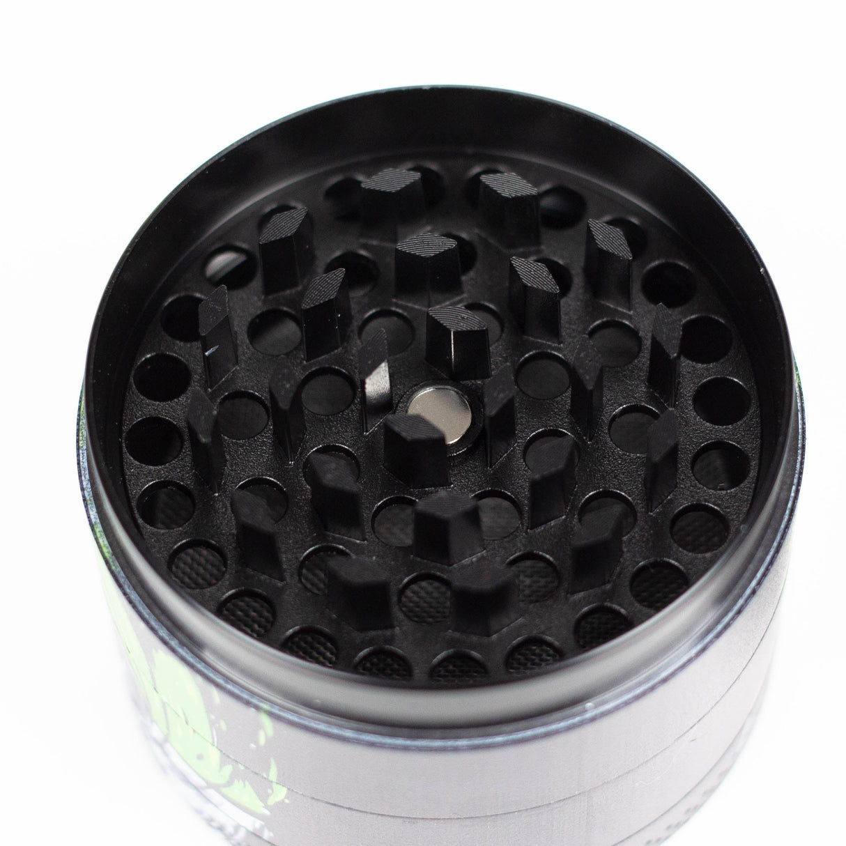Z2.2" Metal Grinder 4 Layers with New RM Design 3 Box of 12 Display Pack 777 Smoke