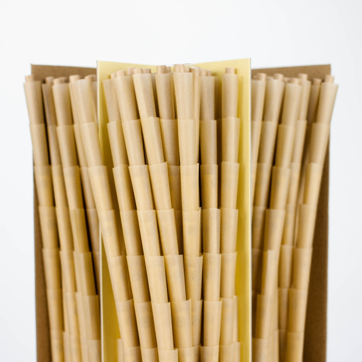 FUTUROLA | 84/26 STANDARD PAPER CONES-1 1/4 900 Pre-rolled Cone (Bulk / Tower) JC Novelty & Design