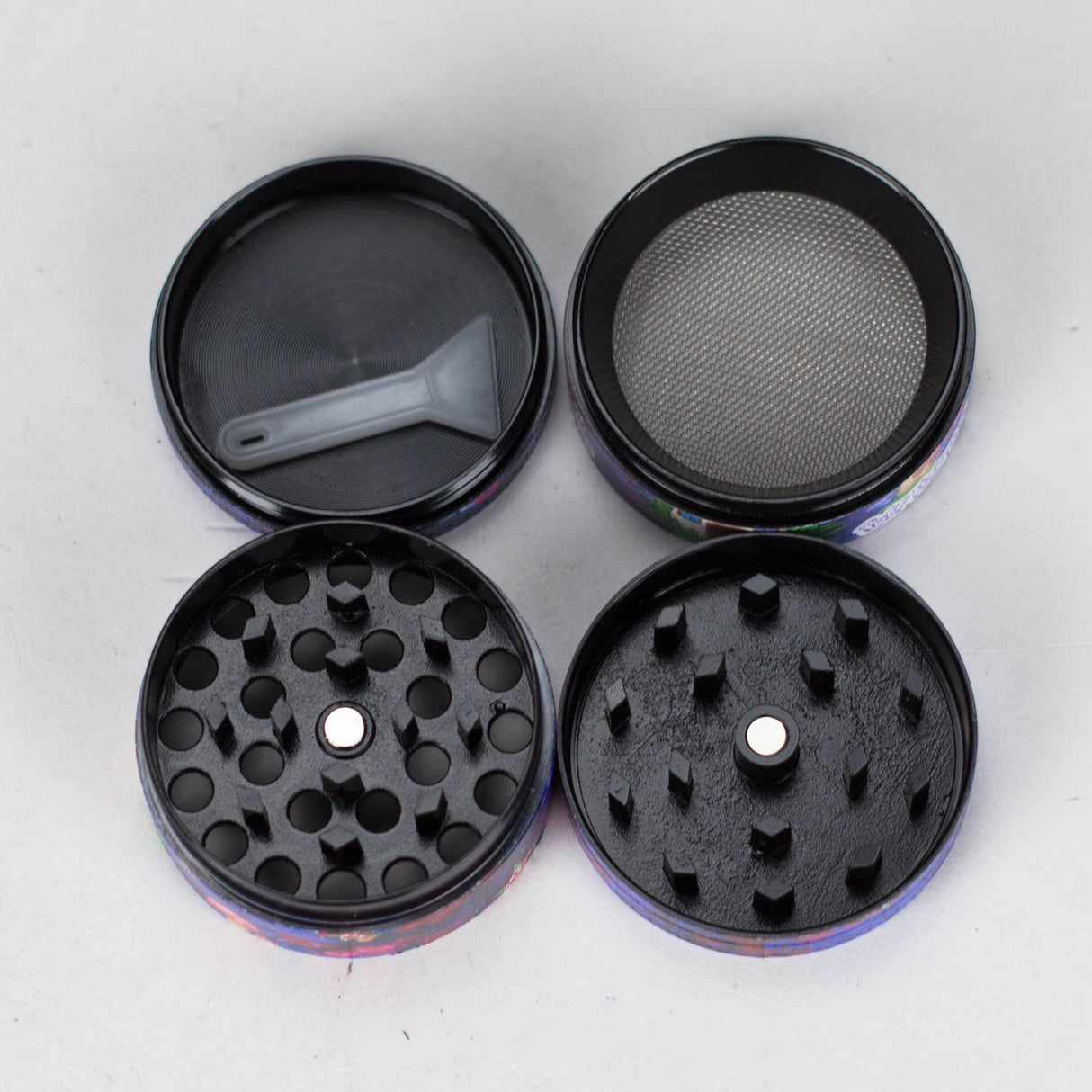 Z1.5" Metal Grinder 4 Layers with Fairytale Design Box of 12 Display Pack 777 Smoke