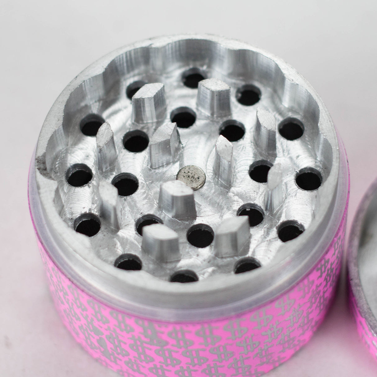 58mm Dollor sign aluminium grinder Pack of 12 Display Pack Bongzie Smokes