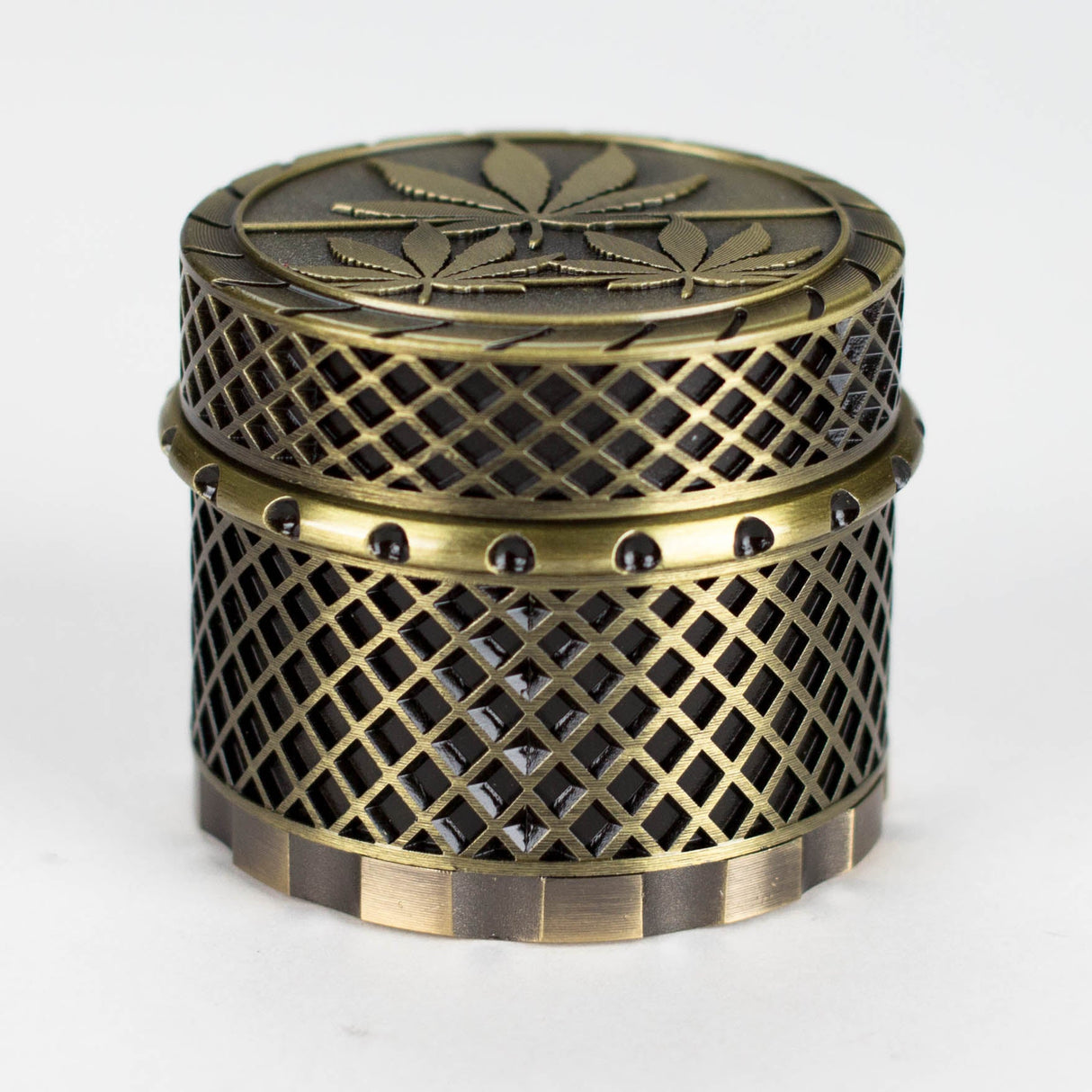 Iron Mesh Leaf Grinder 4pts Box of 6 Display Pack JJ Distribution