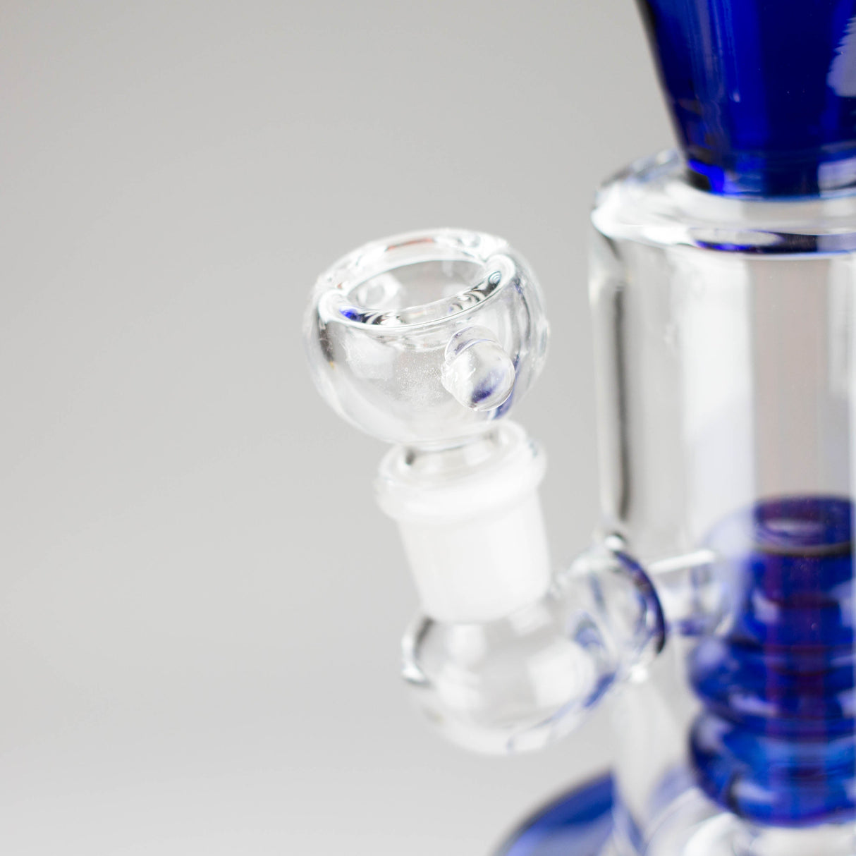10" Bent Neck Glass Bong – Water Diffuser (Color May Vary) Glass Bong Bongzie Smokes