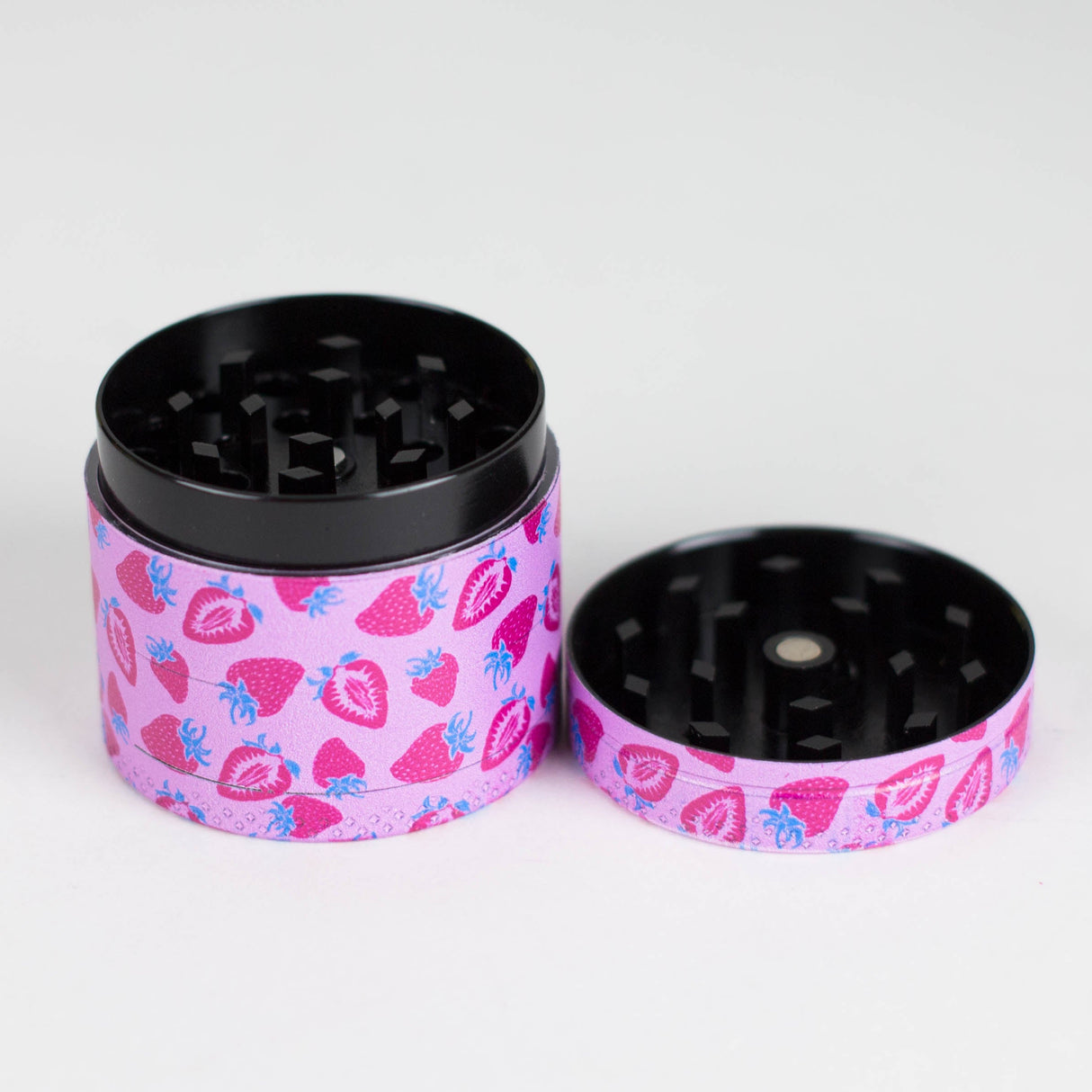 Z1.5" Metal Grinder 4 Layers with Fruit Design Box of 12 Display Pack 777 Smoke