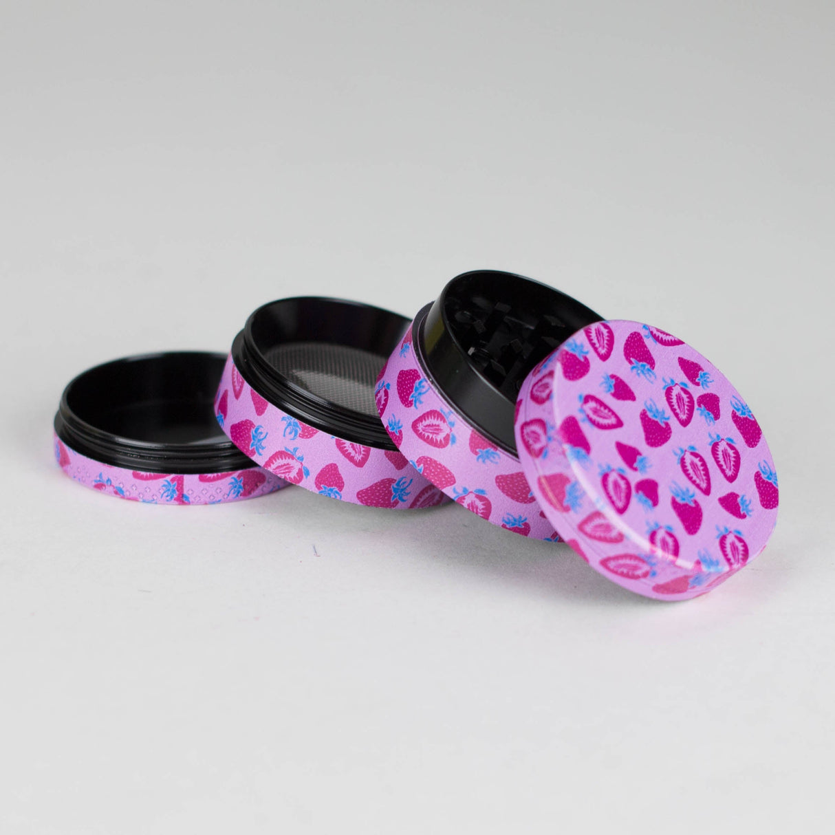 Z1.5" Metal Grinder 4 Layers with Fruit Design Box of 12 Display Pack 777 Smoke