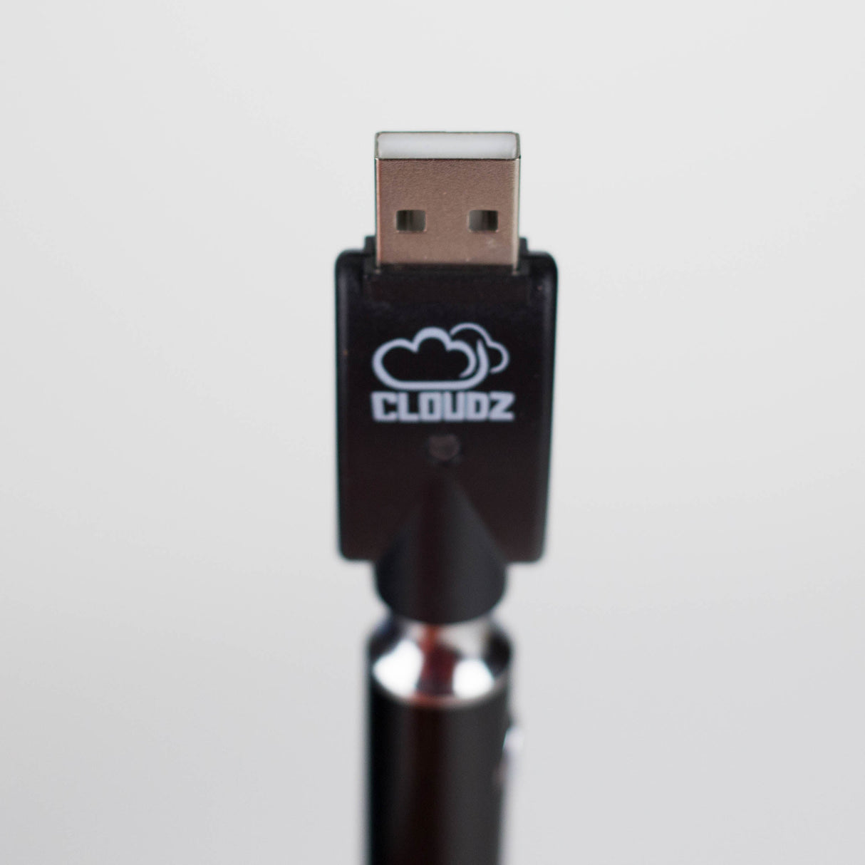 Cloudz | 510 Batteryz Display Box – USB Charger Included – 24 Count 510 Battery Cloudz Smoke