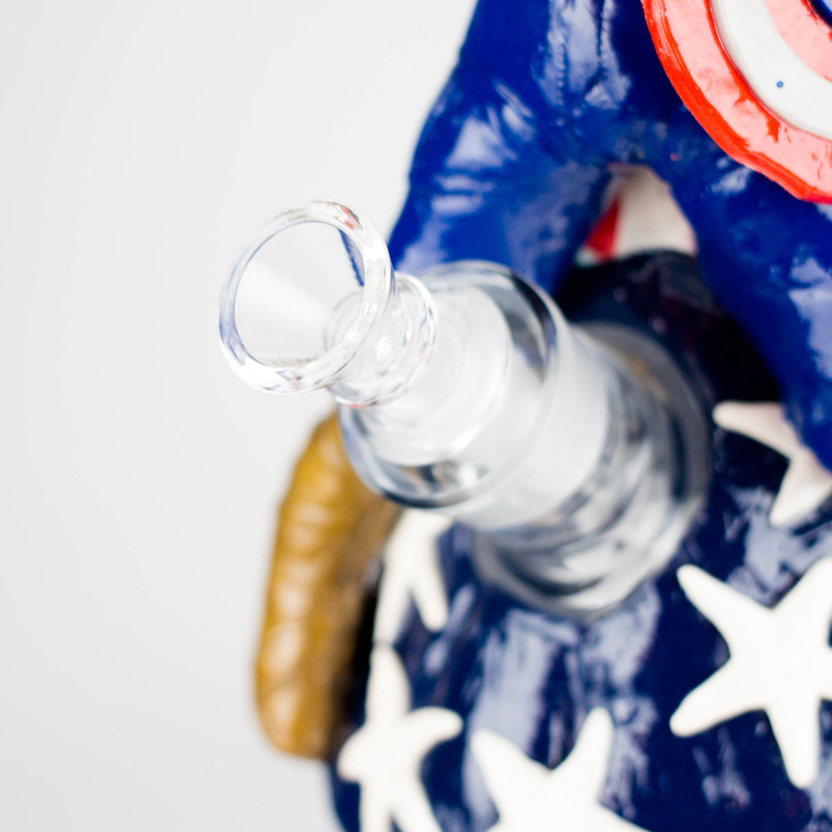 12" Captain Star Glass Bong – 9mm Thick Superhero-Themed Glass Resin · Silicone · Plastic Bong RMG WHOLESALE