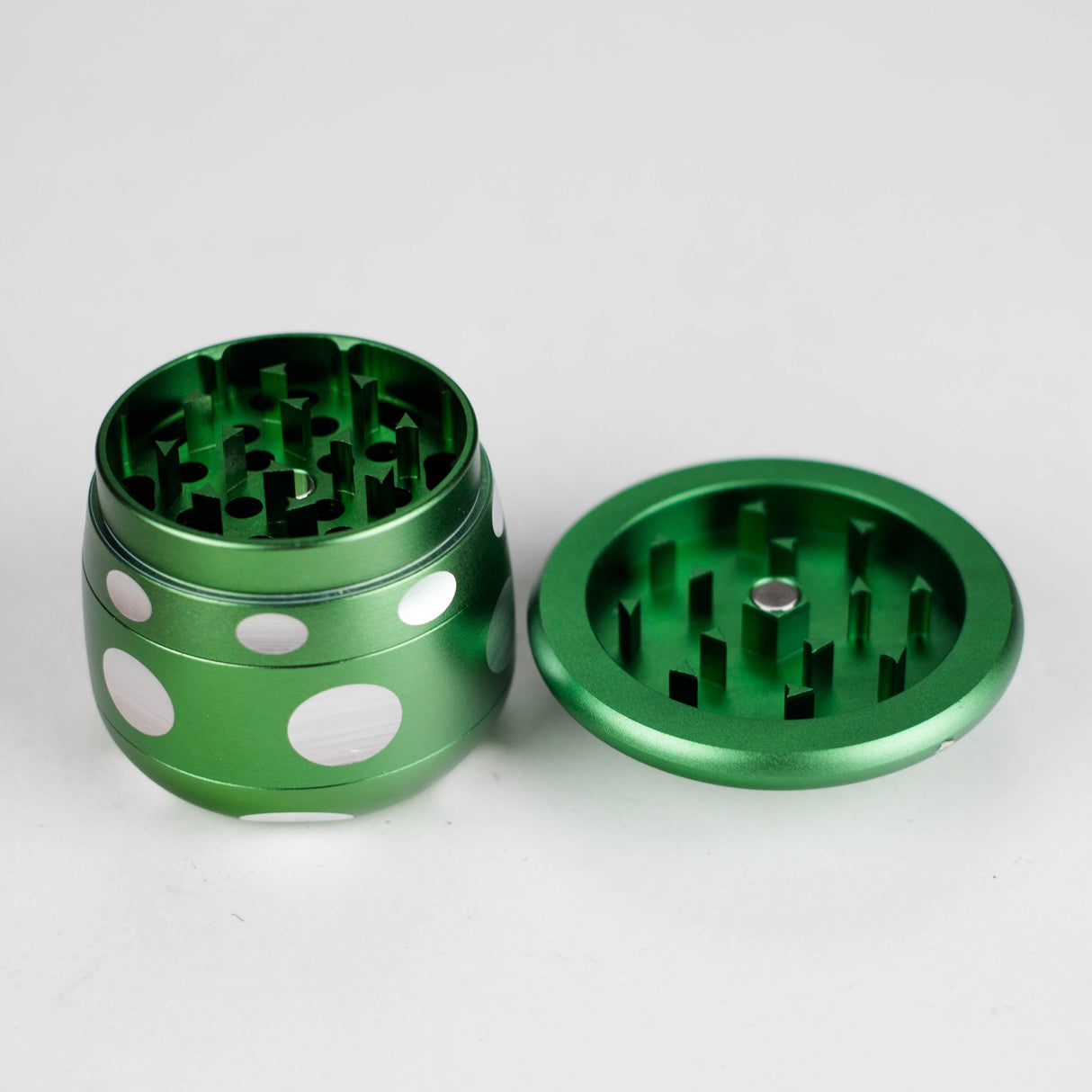 ZAluminum Mushroom Grinder 4 Layers Regular Grinder 777 Smoke