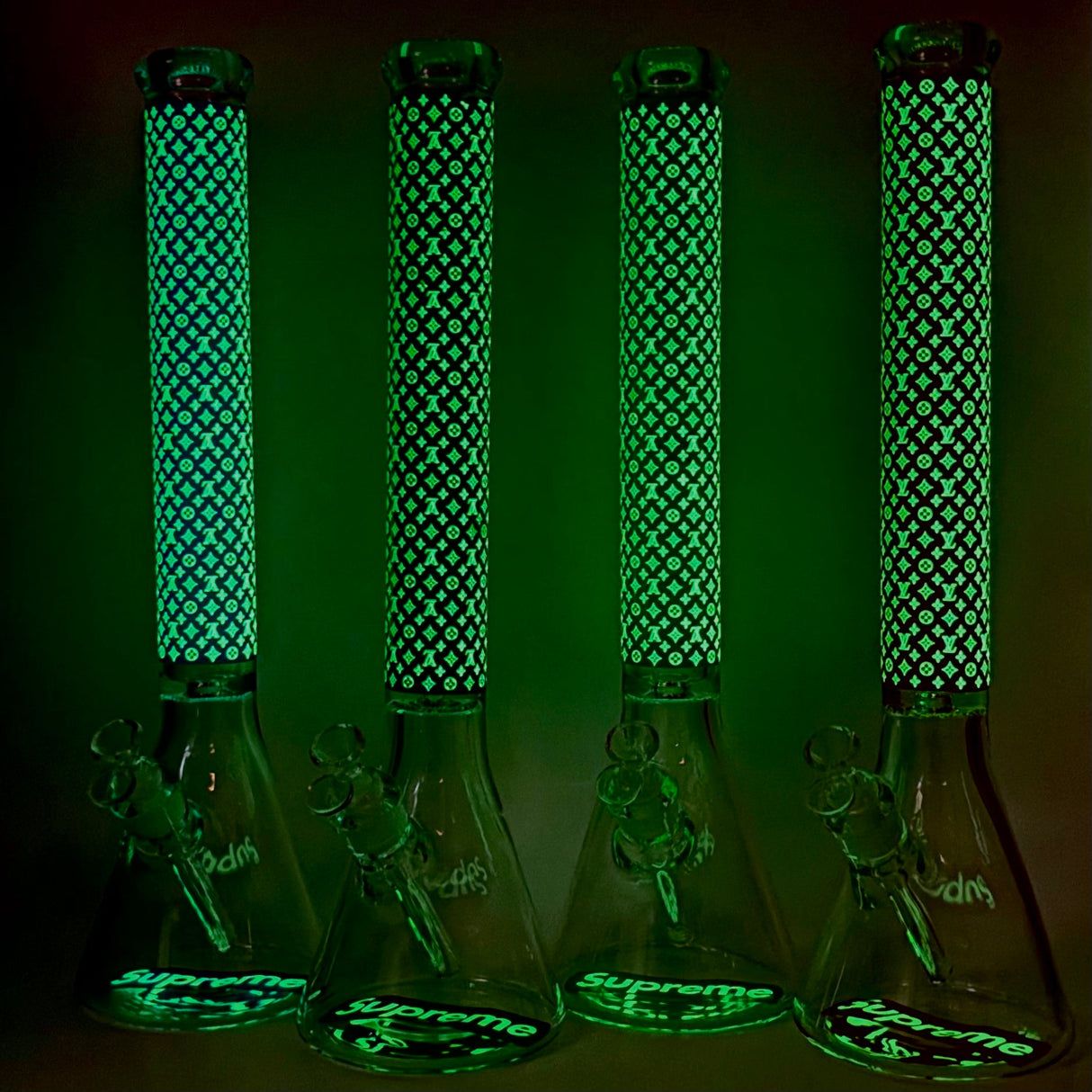 New Design 20" Stylish Designed 9mm Glow in the dark Glass Bong Glass Bong Super Supplys Inc