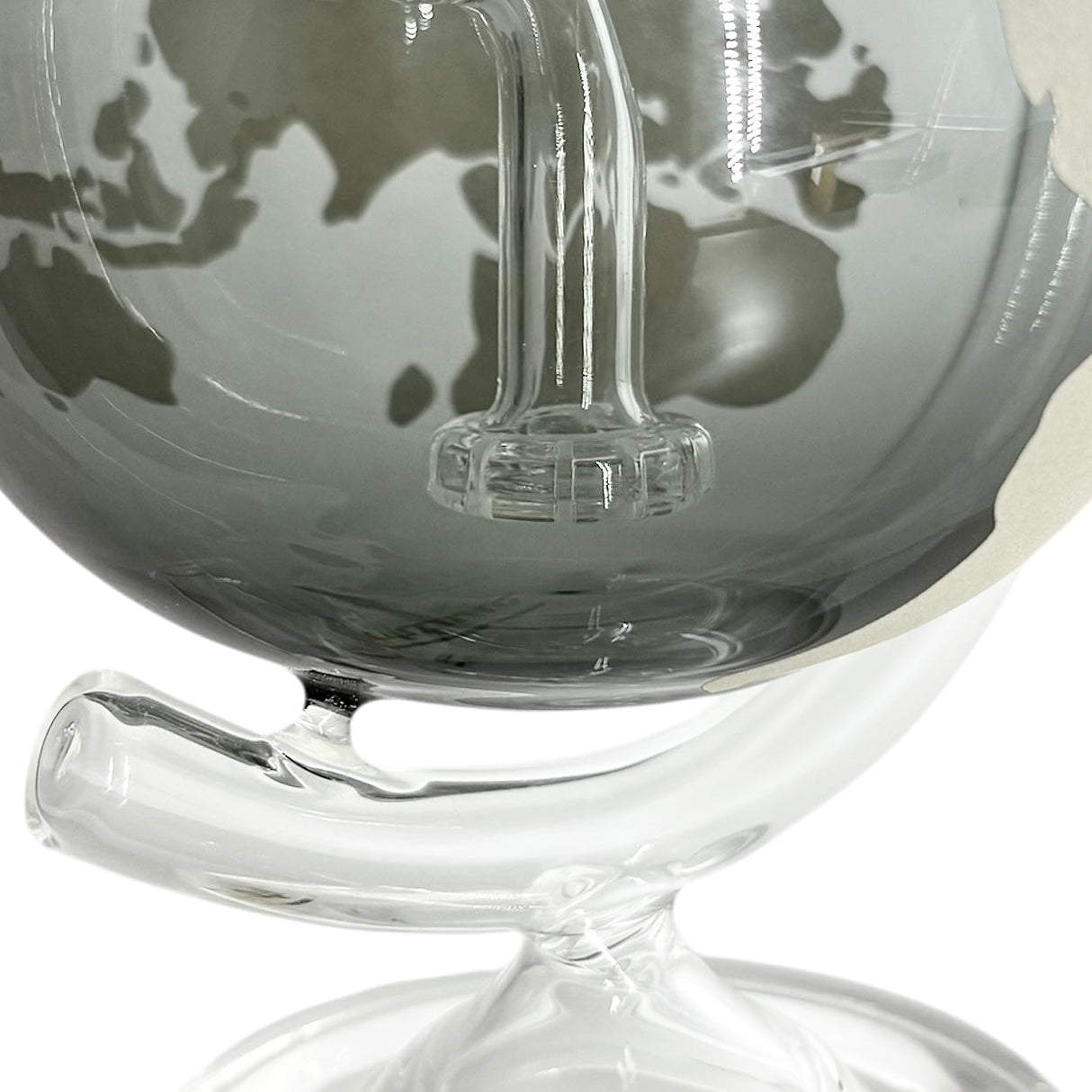 7-1/2" Globe-Shaped Glass Bong Glass Bong Fortune