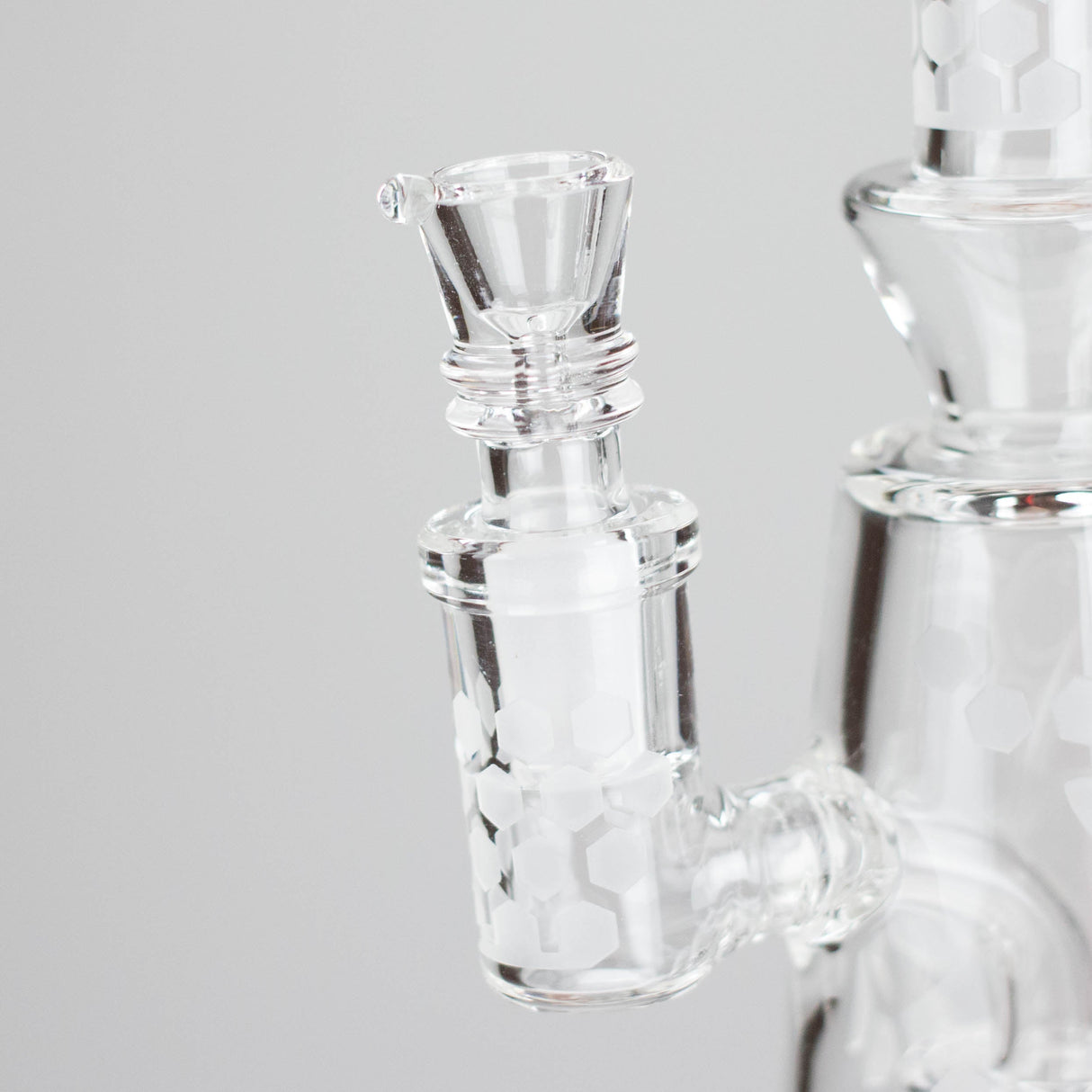 7" BEE HEX ETCHED CAPSULE RIG Glass Rig PINNACLE DISTRIBUTORS INC.