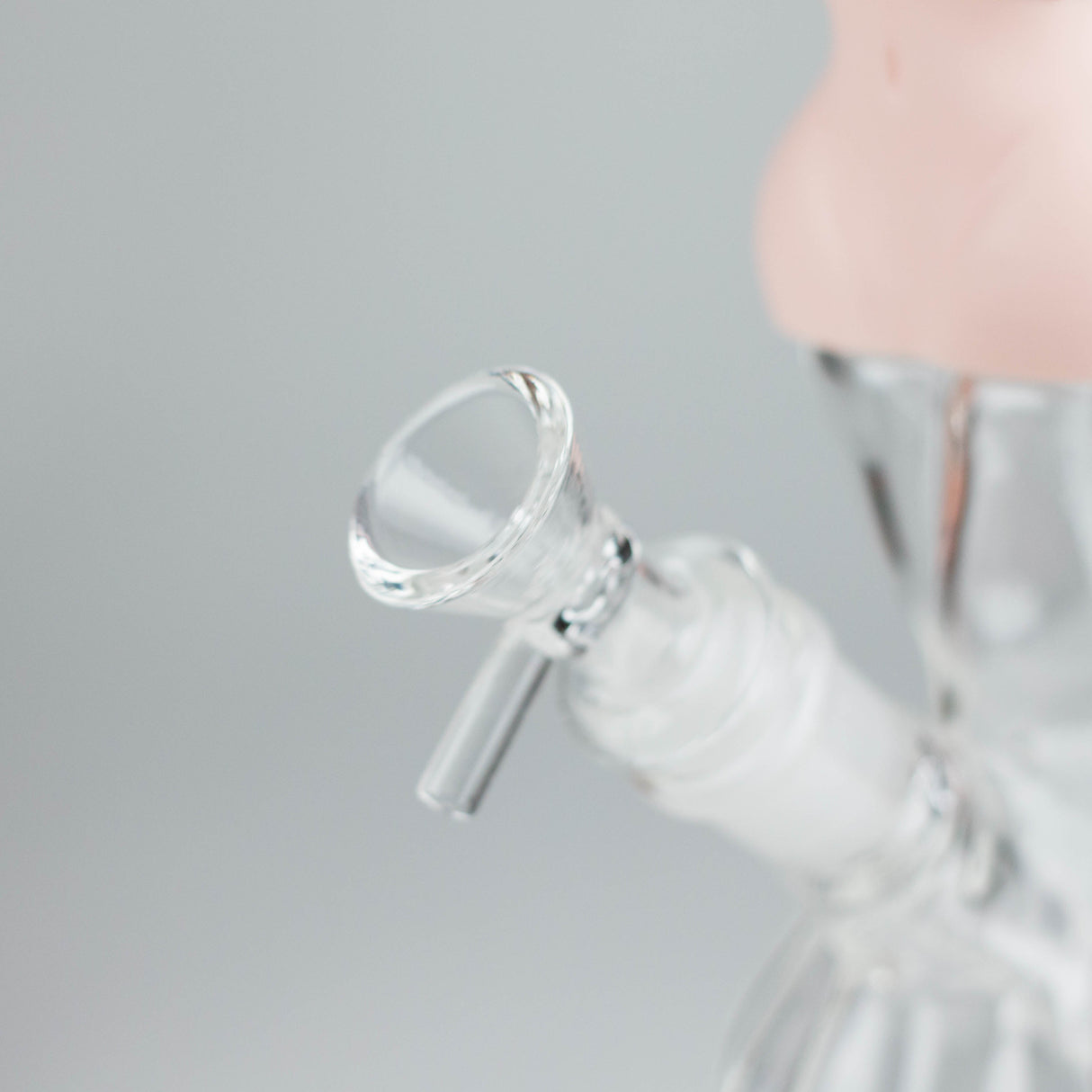 8" Glamourous water pipe Resin · Silicone · Plastic Bong JJ Distribution