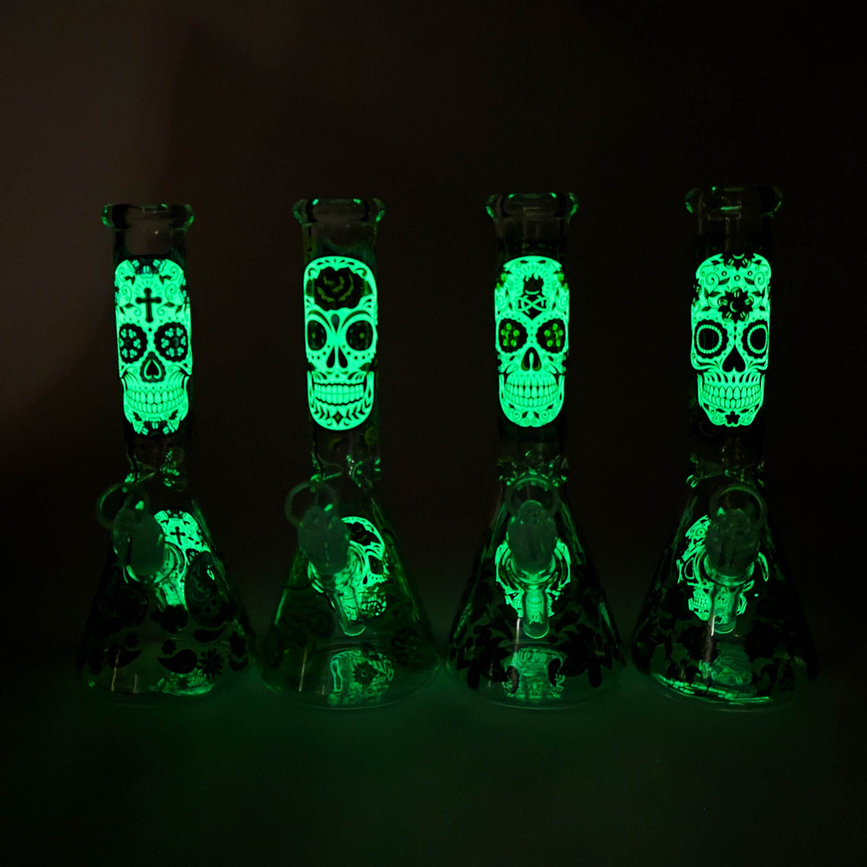 10" Sugar Skull New Design Glass Beaker Bong – Glow in the Dark