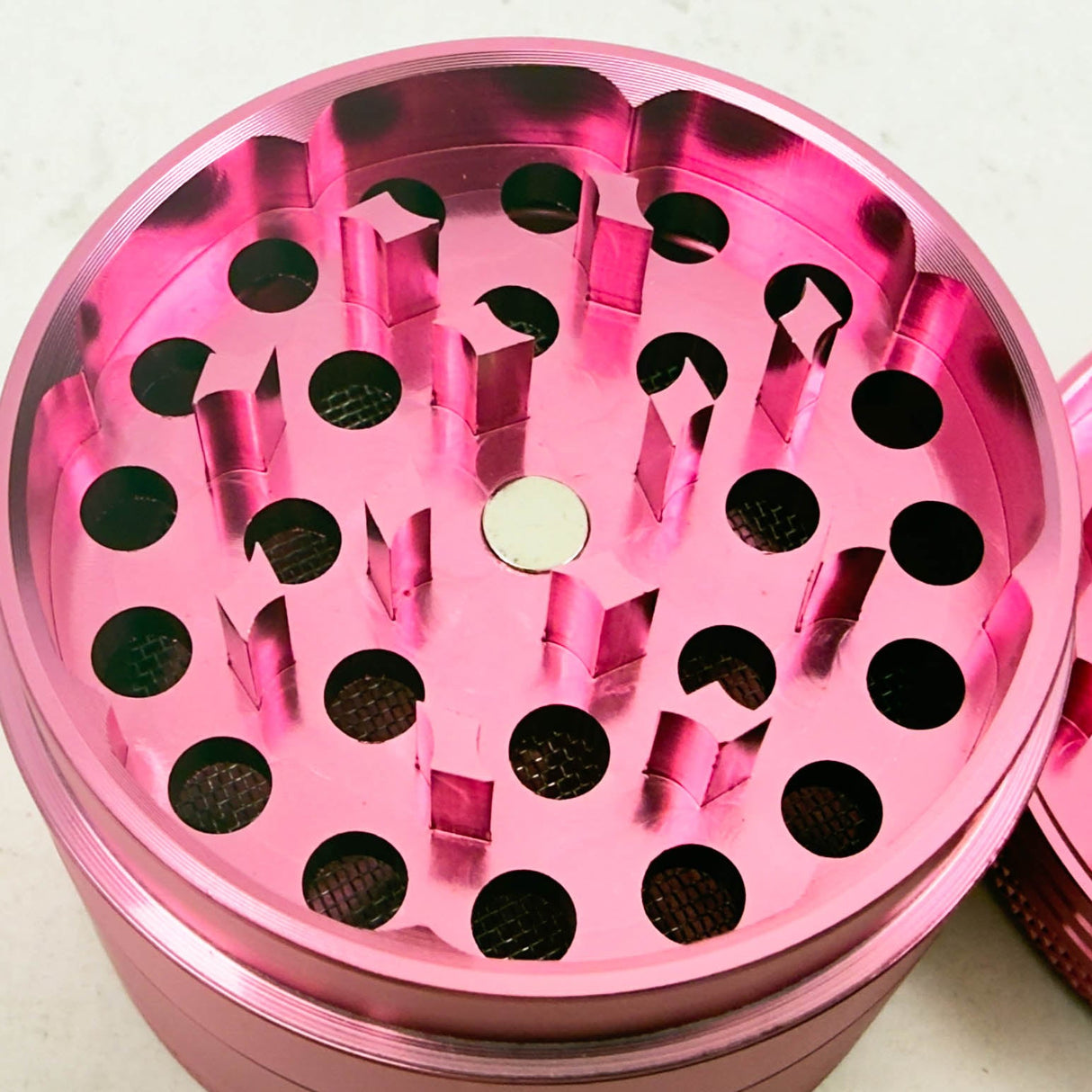 2" Valentine’s Day Design Aluminum Pink Grinder – 4-Layer (Box of 12) Display Pack 777 Smoke