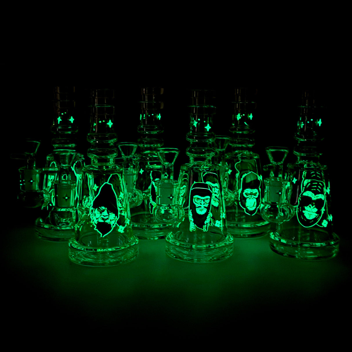 6.5" Gorillux Glow in the dark Glass Bong Glass Bong DY Glass