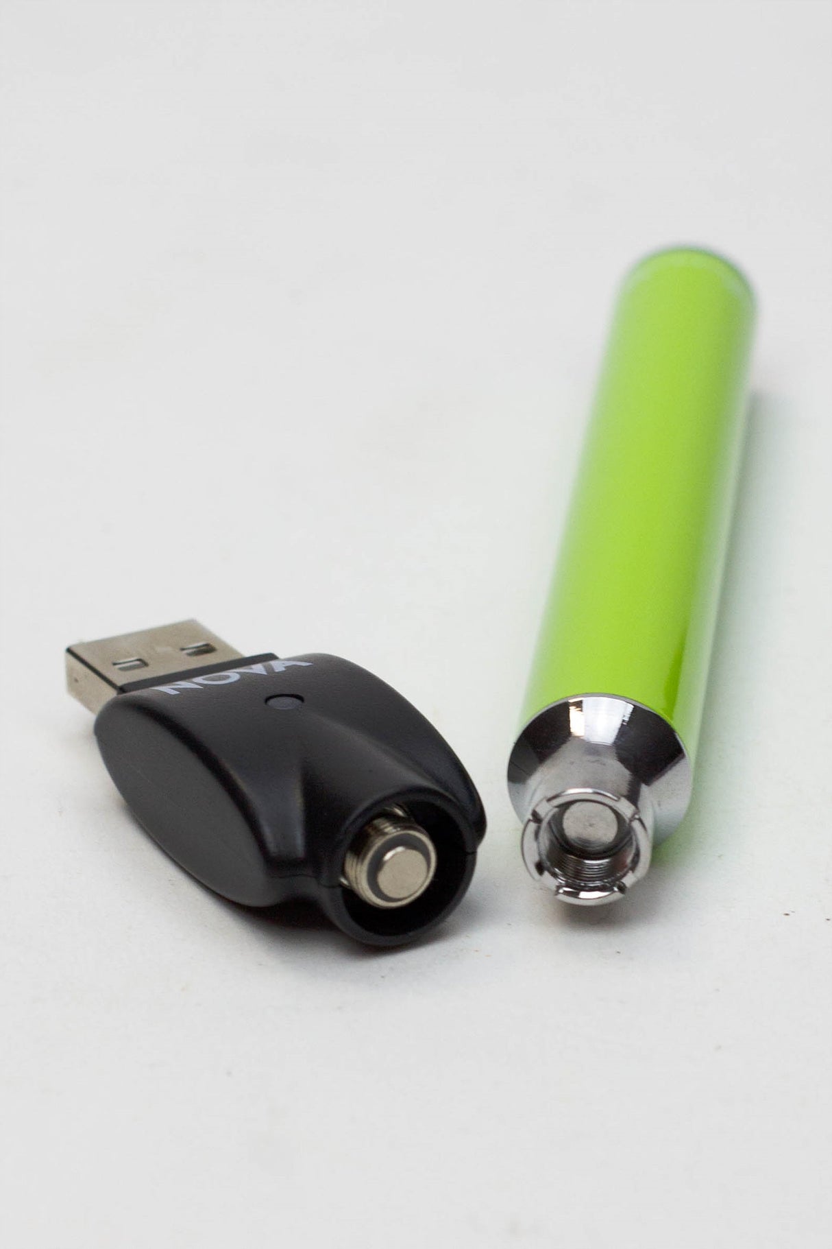 900 mAh Nova Twist Control Vape Battery with USB charger Display of 30 510 Battery ONE