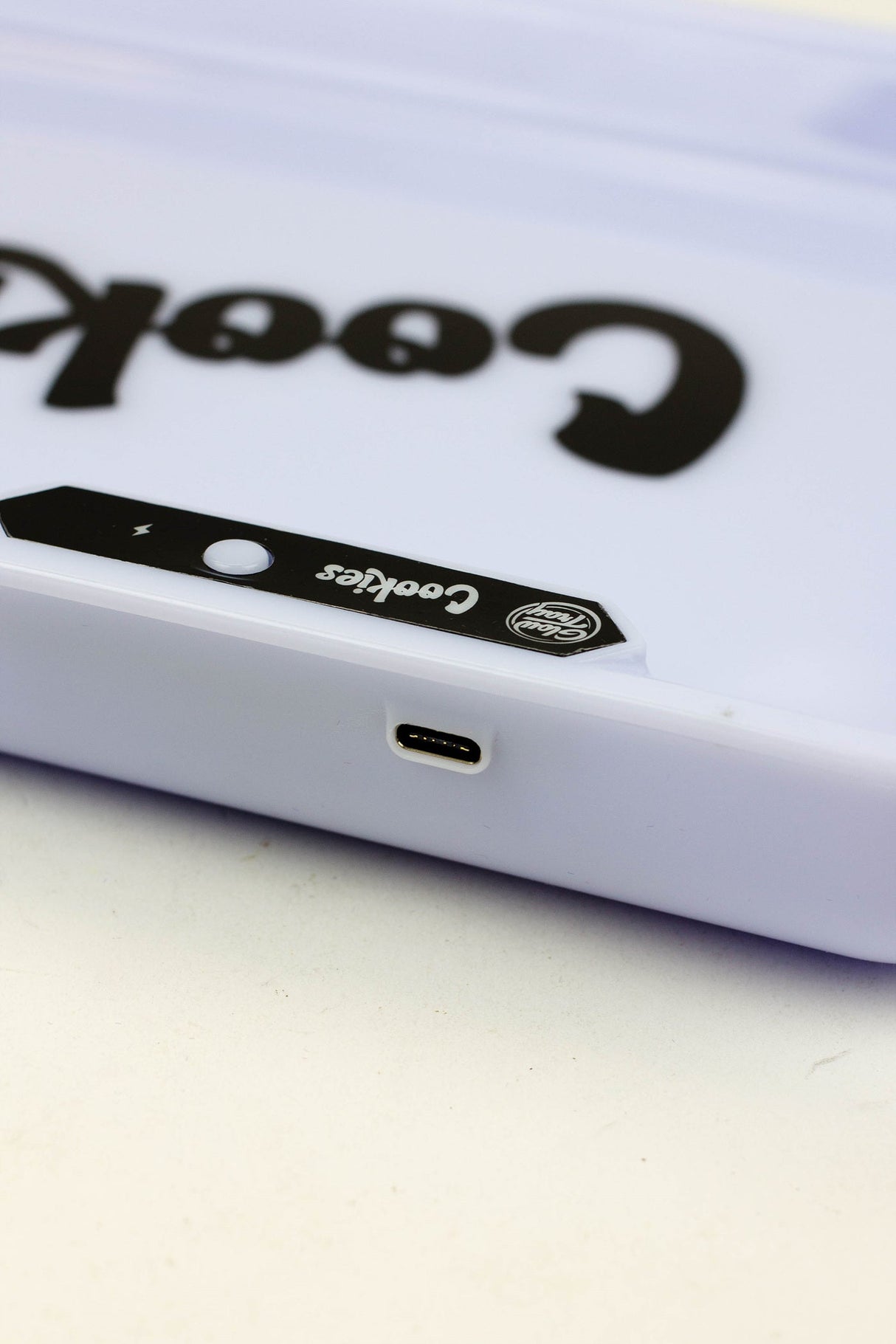 The New Rechargeable LED Rolling Tray Tray BANKA