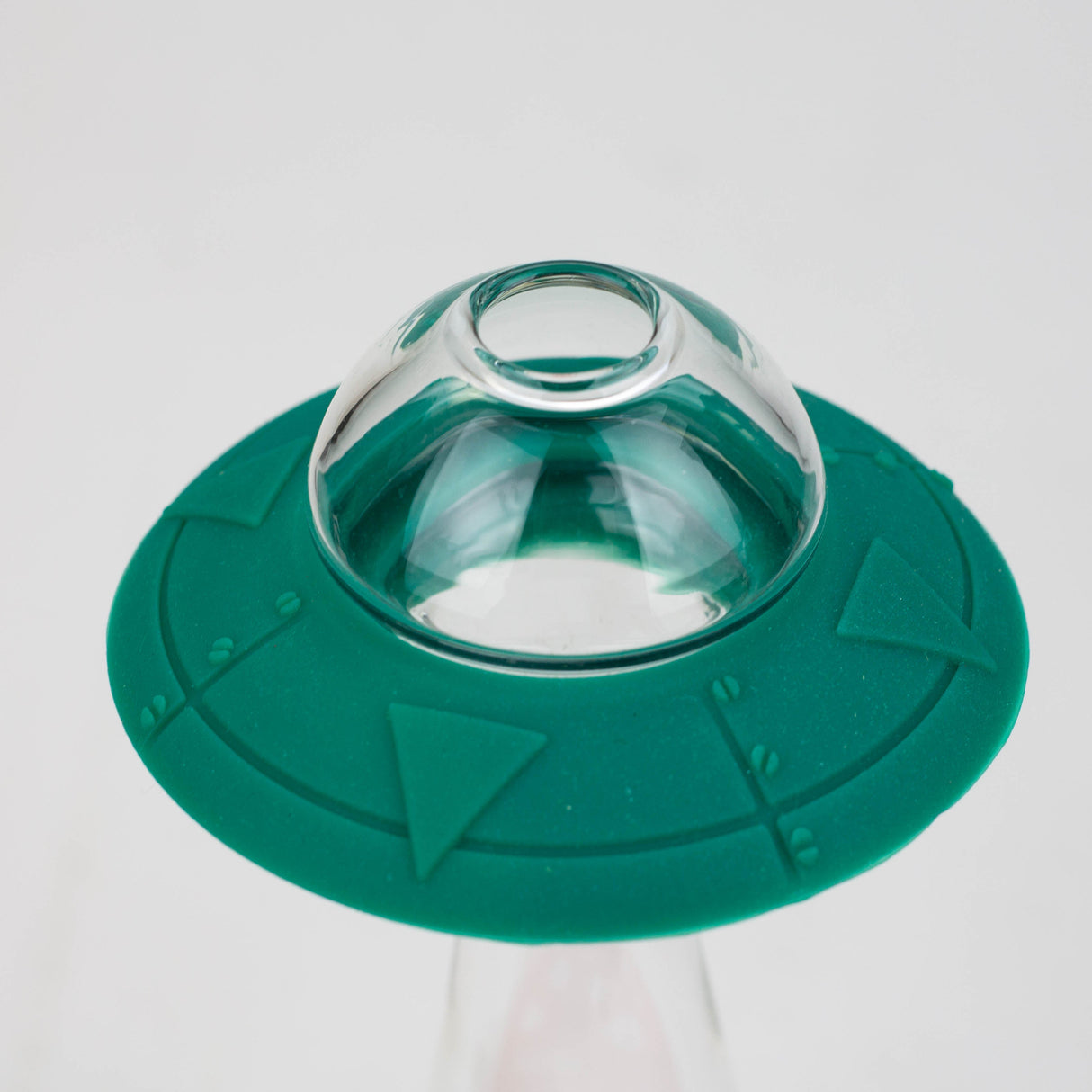 WENEED®- 7.5" Silicone UFO Water Pipe Resin · Silicone · Plastic Bong WENEED®