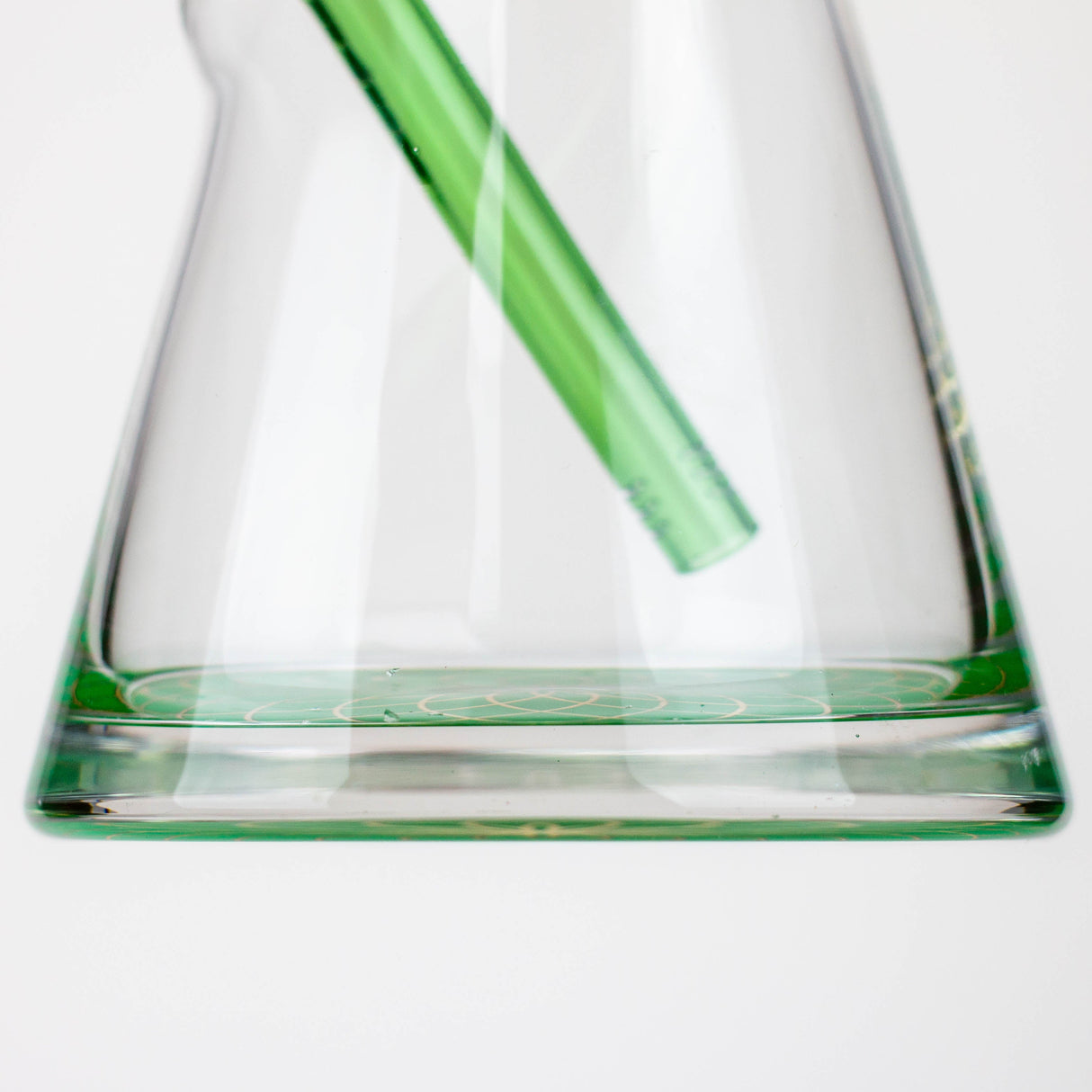 DANK | 29" Curved Tube Beaker Bong – Thick 7mm Borosilicate Glass Glass Bong Smoking Cat Distribution