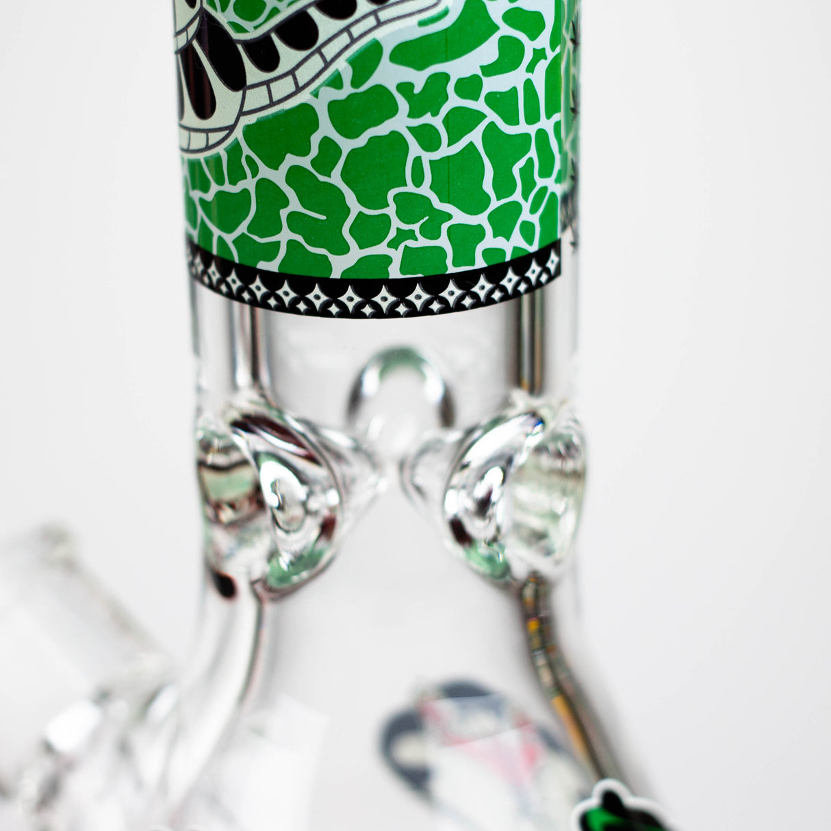 Fortune | 12" 9mm Snake Glow in the dark Beaker Bong [GT125009]