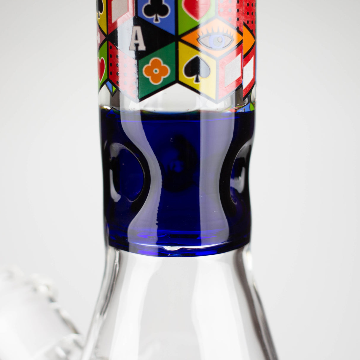 17" Color accented 7 mm glass water bong With Poker Design