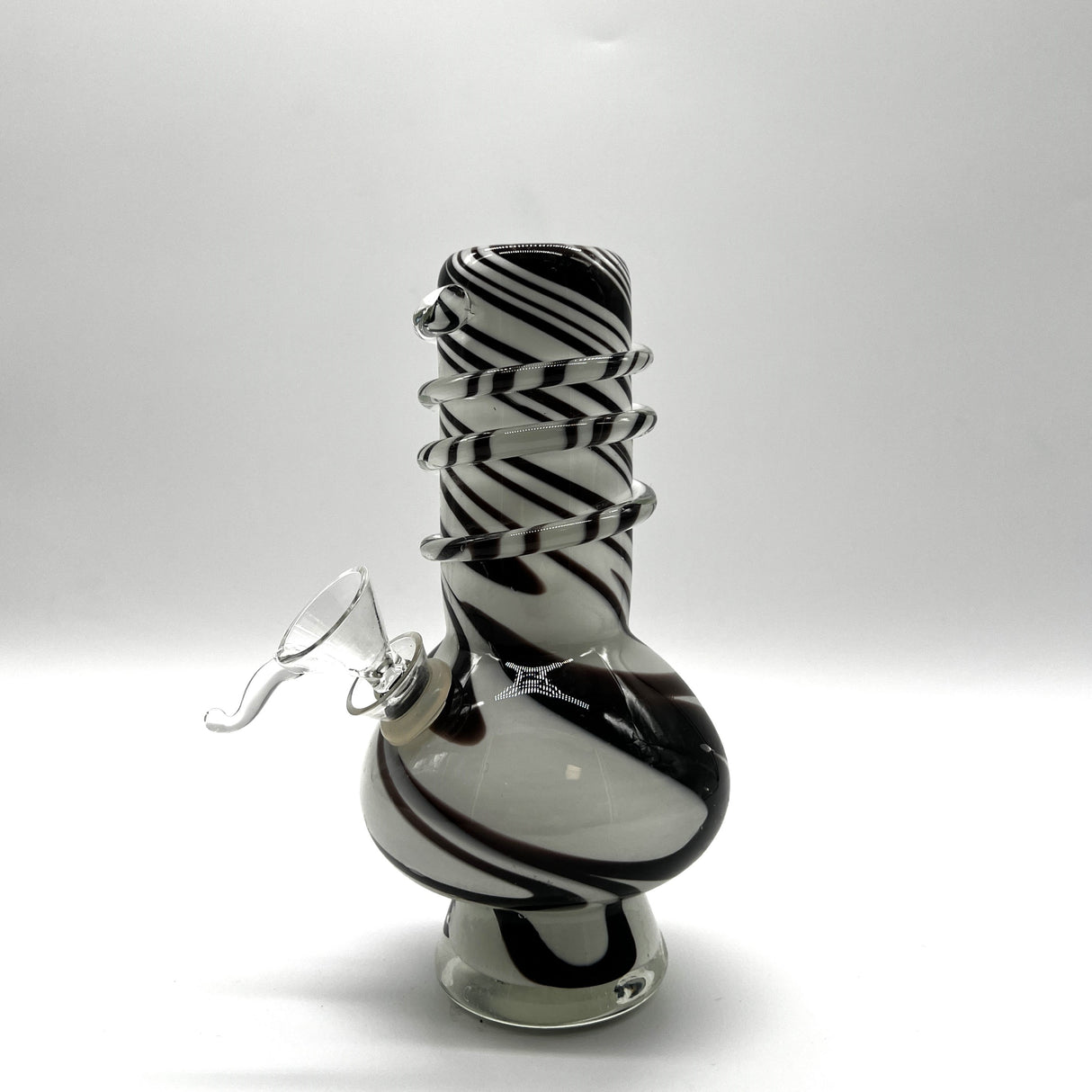 Soft Glass 6 " Assorted Colors and design Glass Bong NIBO Distribution