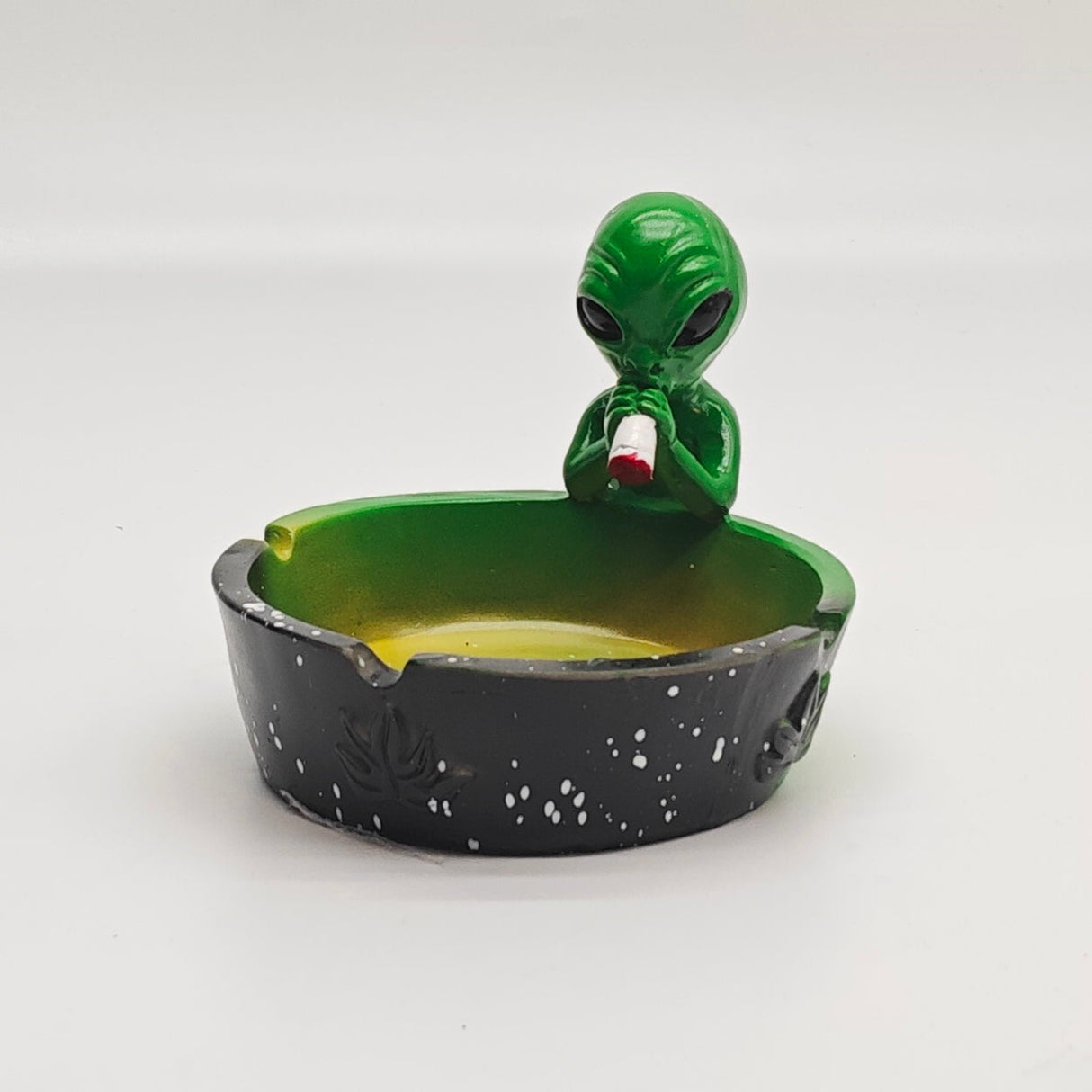 Alien Leaf Ashtray_1