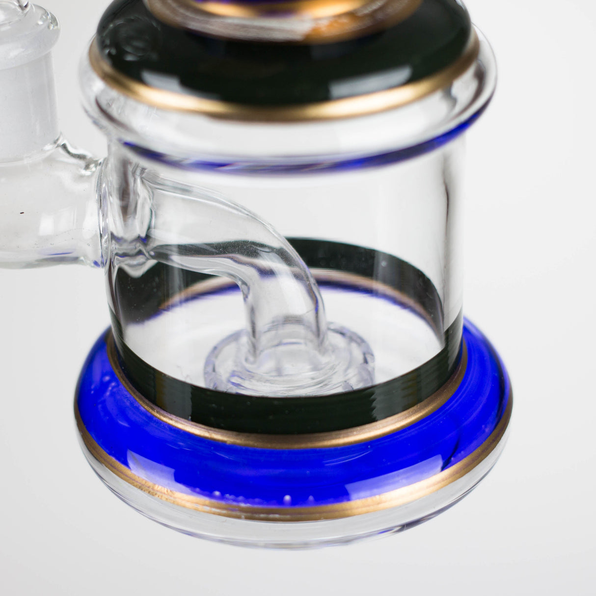 7.5" glass bong with diffuser Glass Bong Bongzie Smokes