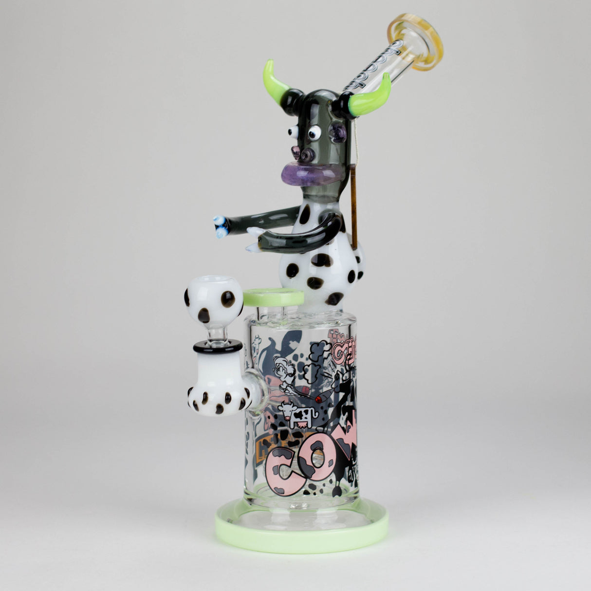 Cheech | 11" The Cow Bong - CHE 333 Glass Bong Smoking Cat Distribution