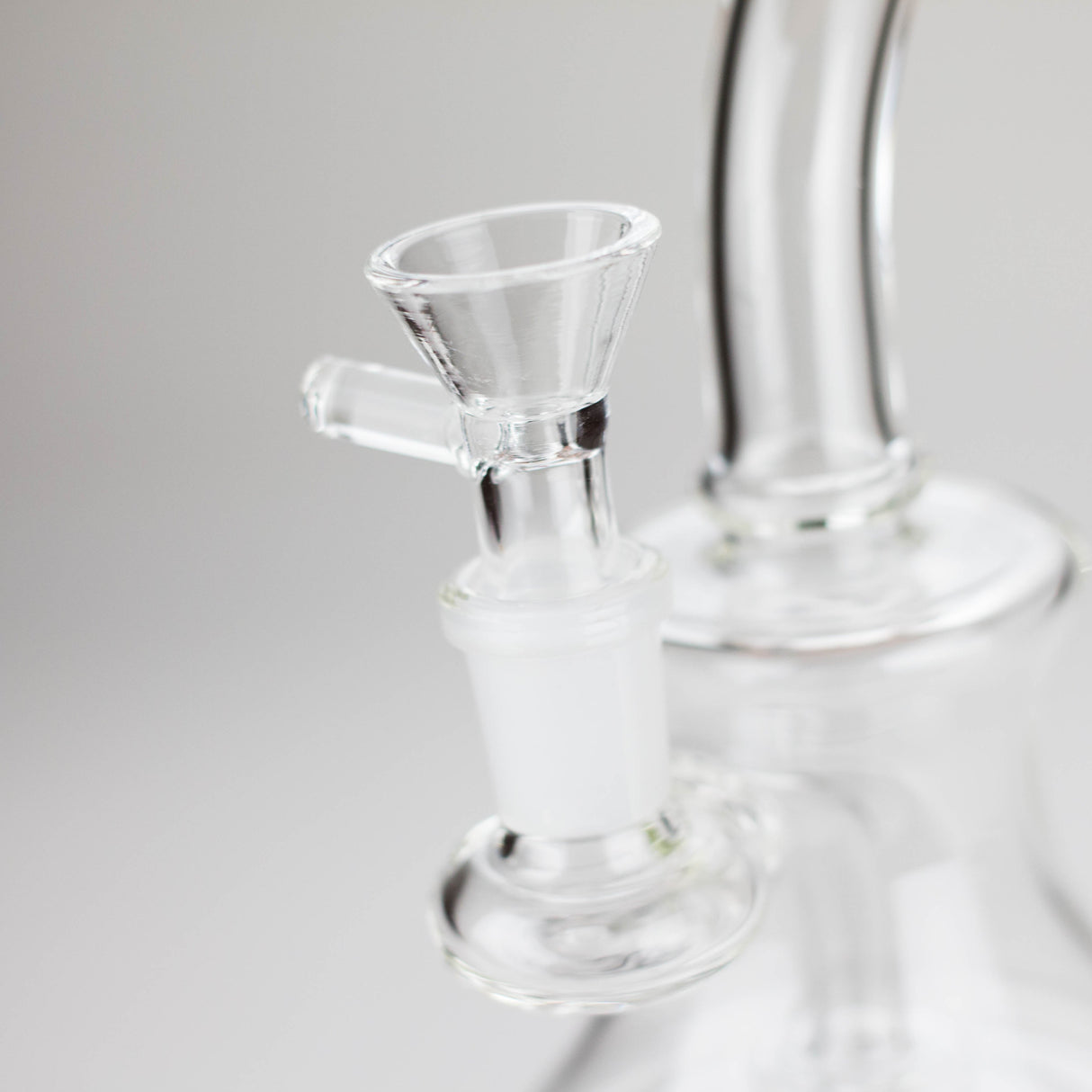 6″ Clear Glass Bong with water diffuser [DCK-017] Glass Bong Canadian Distributor