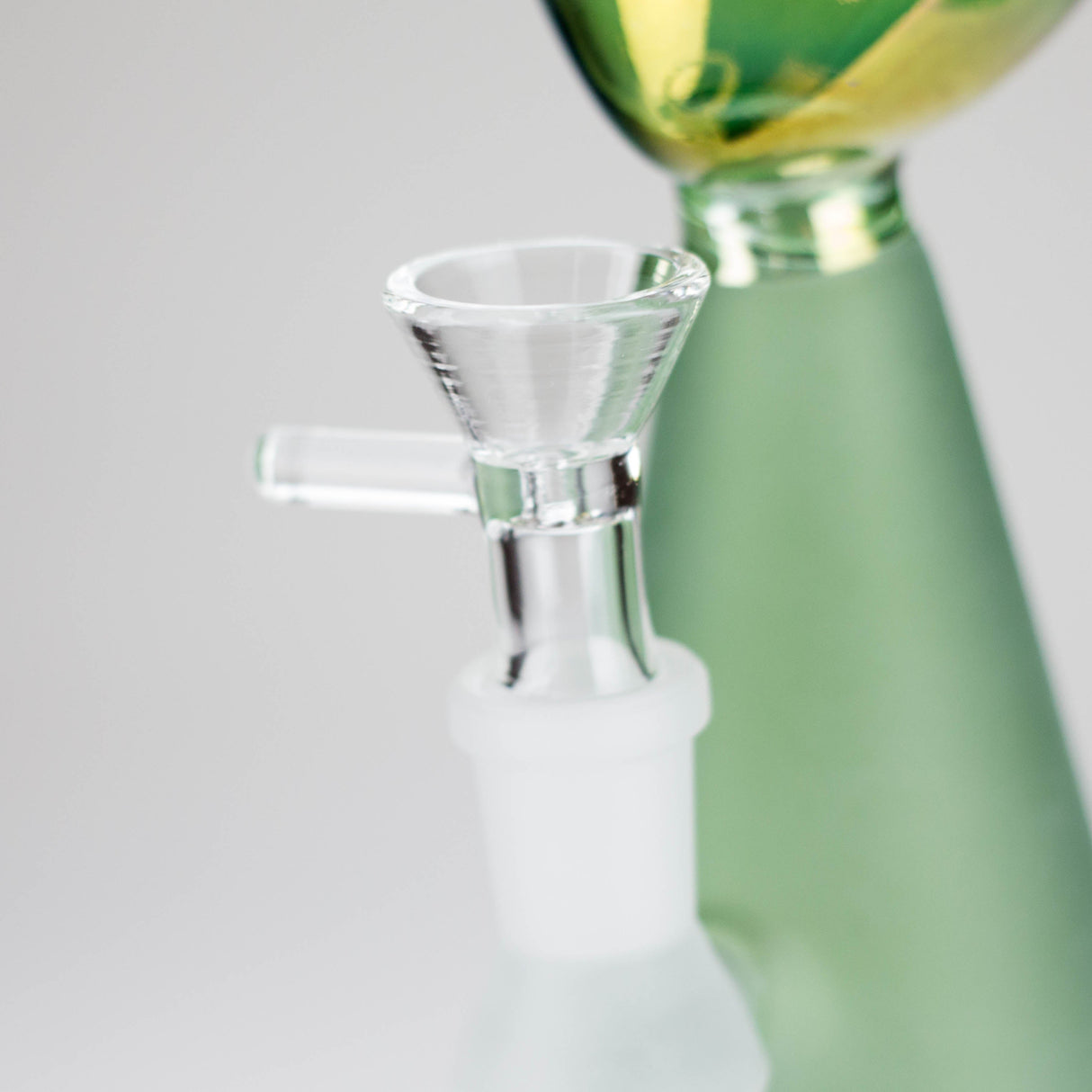 7″ Green Alien Glass Bong [XD020] Glass Bong Canadian Distributor