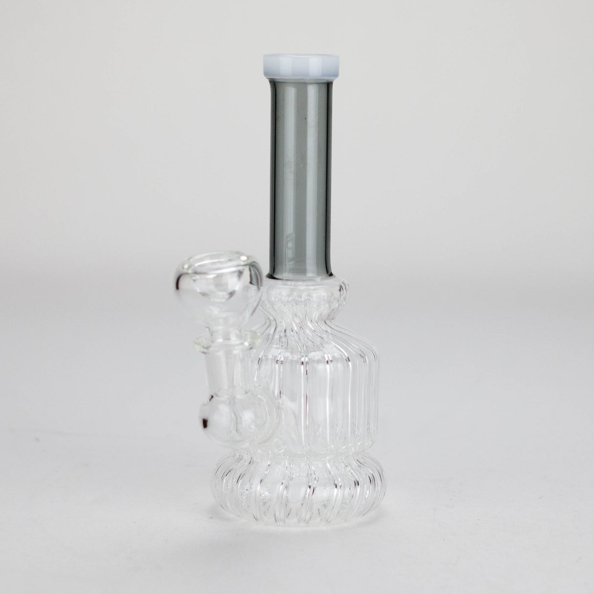 6" Stemless Glass Bong with Water Diffuser – 14mm Bowl Joint Glass Bong Bongzie Smokes Black