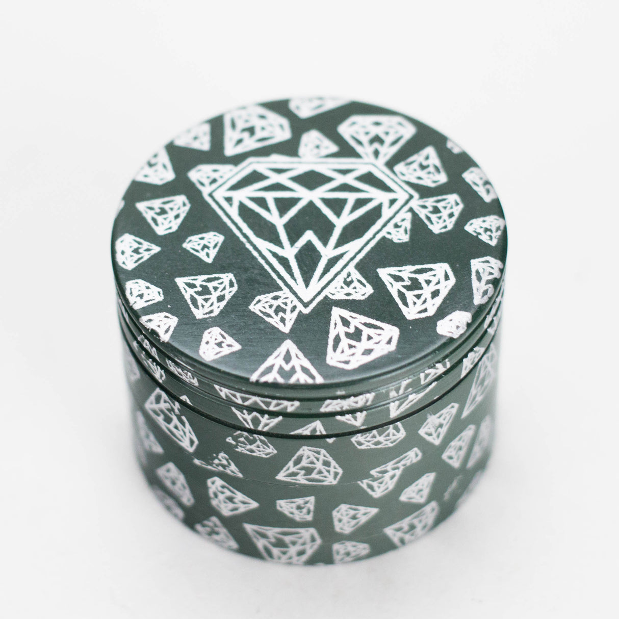 58mm Diamond Star 4-Part Aluminum Herb Grinder – 16pcs Bulk Pack Regular Grinder Bongzie Smokes