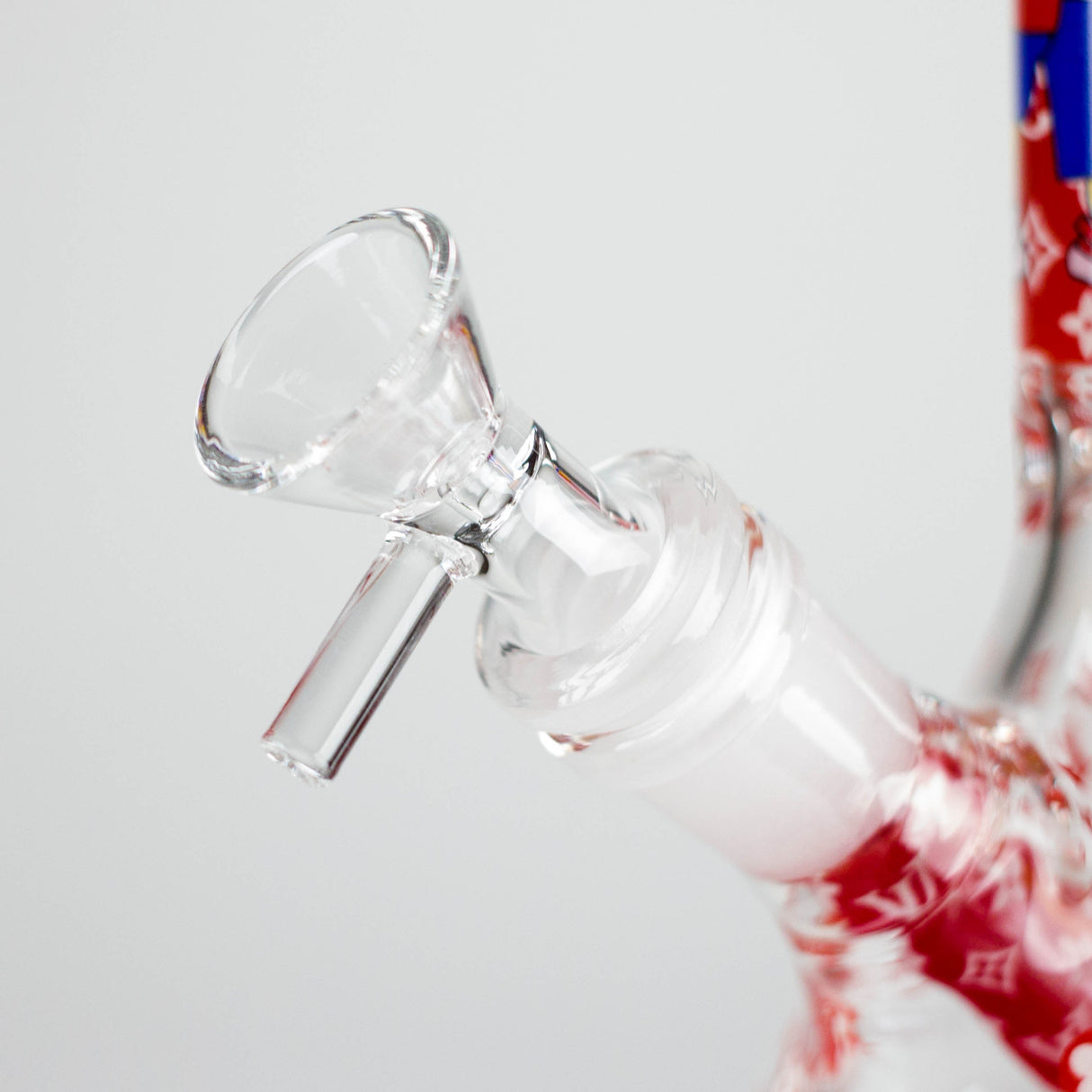 7.5" Glow-in-the-Dark Cartoon Beaker Bong – [PIP879] Glass Bong NIBO Distribution