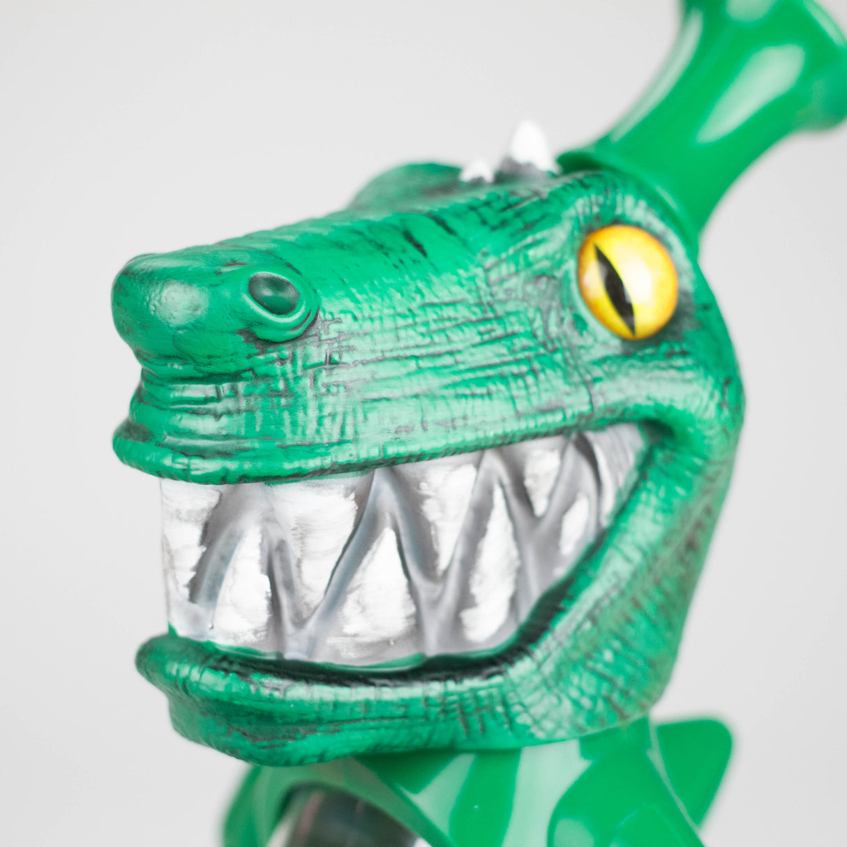 8" Dinosaur Kalakala water pipe Resin · Silicone · Plastic Bong JJ Distribution