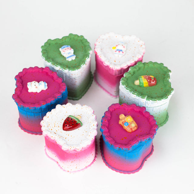 2.5" Heart Shaped Cake Metal Grinder 4 Layers - Box of 6 Display Pack 777 Smoke